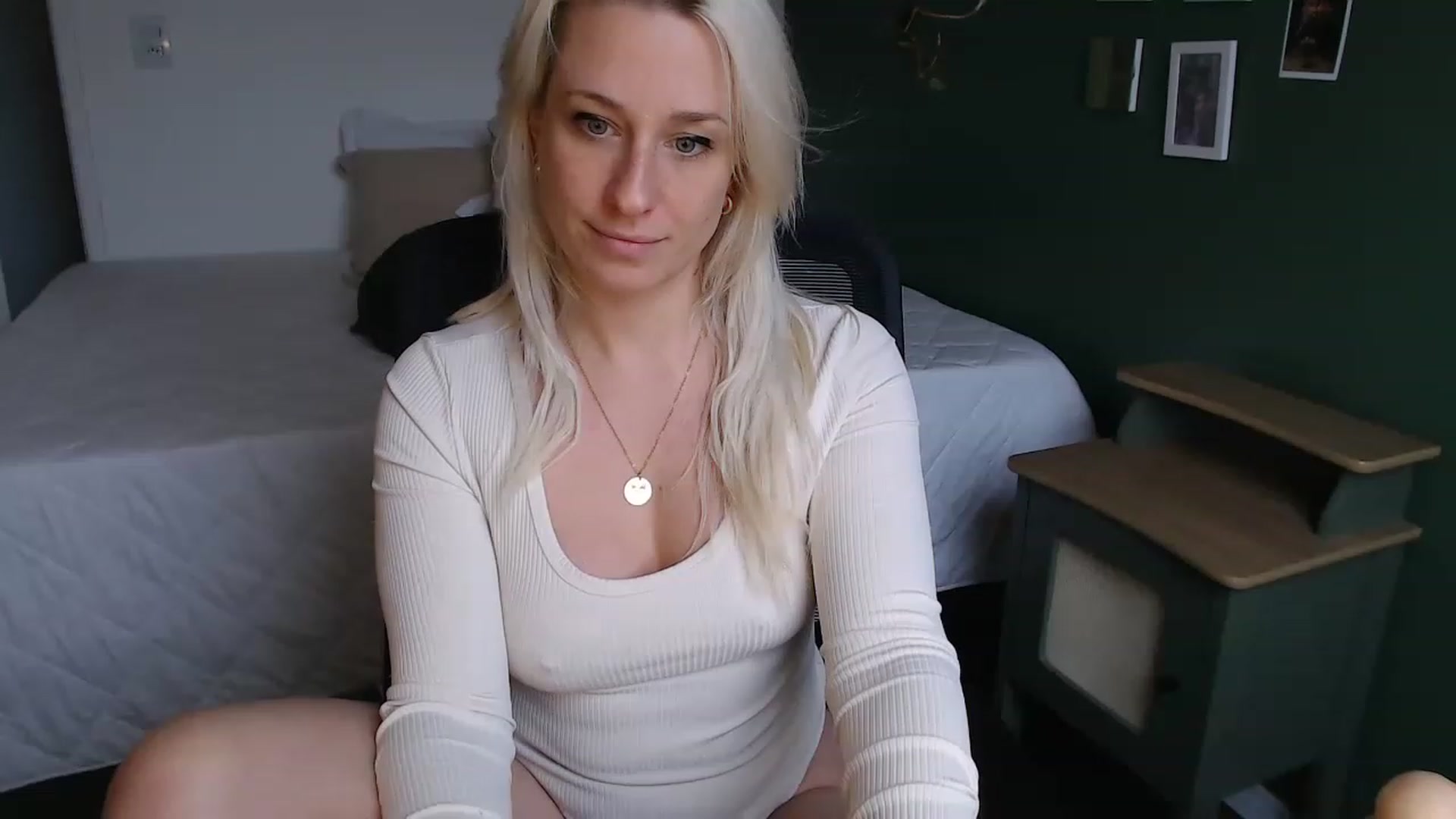 Gallery image thumbnail from Demmetria's myfreecams stream on, 07/13/2023, 18:22 image 14 of 20