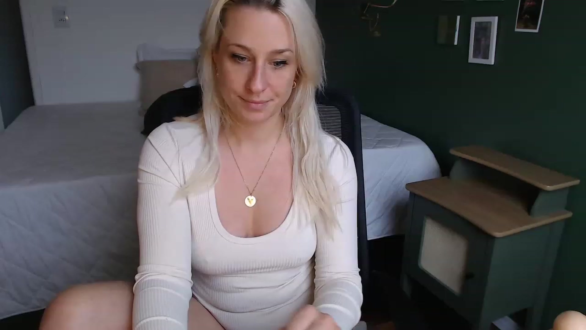 Gallery image thumbnail from Demmetria's myfreecams stream on, 07/13/2023, 18:22 image 13 of 20