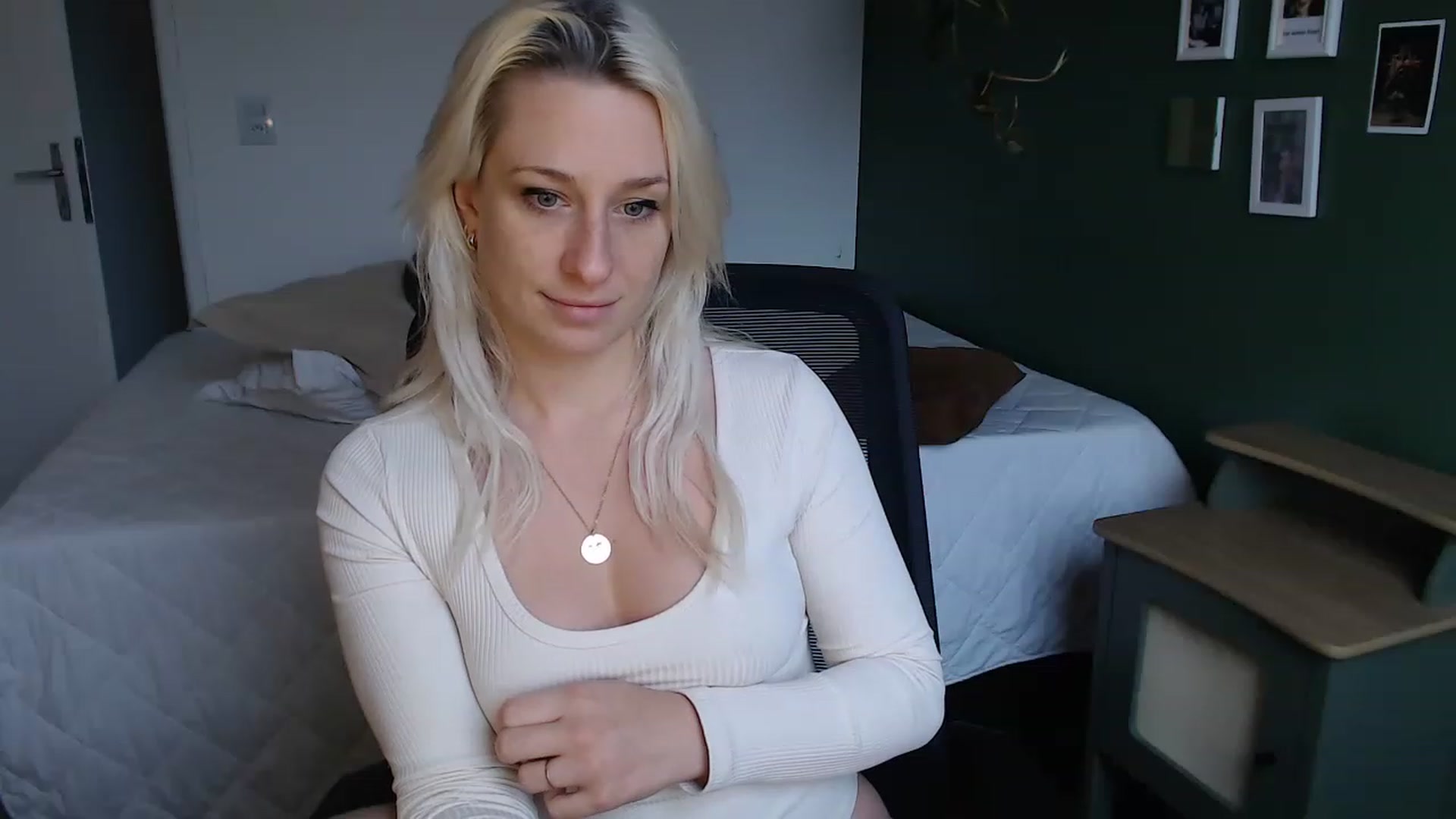 Gallery image thumbnail from Demmetria's myfreecams stream on, 07/13/2023, 19:15 image 5 of 20
