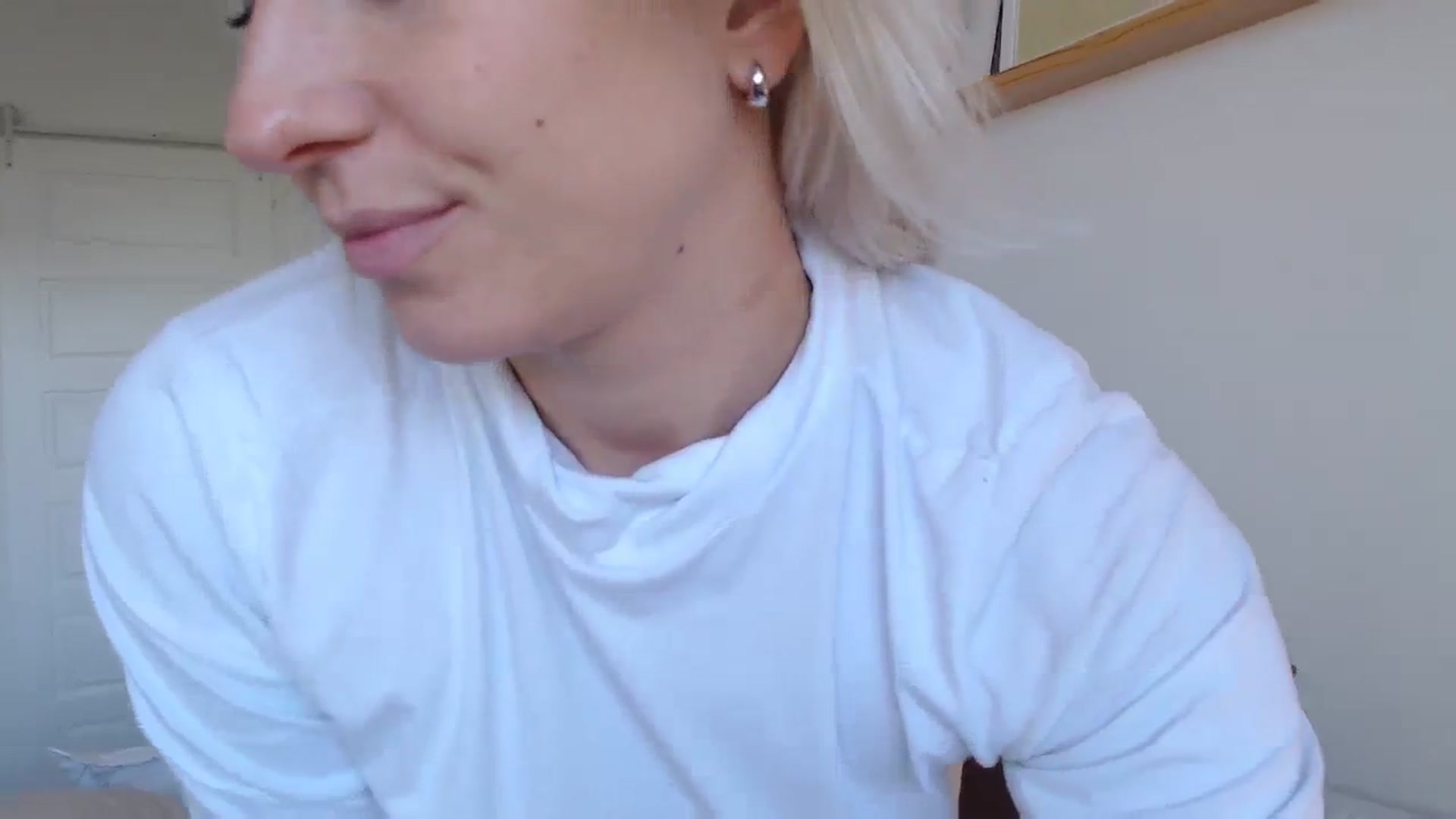 Gallery image thumbnail from Demmetria's myfreecams stream on, 08/14/2023, 18:26 image 8 of 20