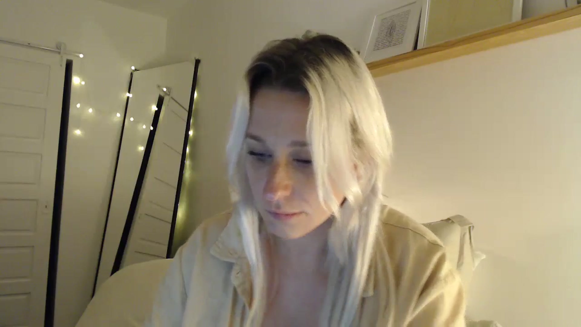 Gallery image thumbnail from Demmetria's myfreecams stream on, 09/15/2023, 23:51 image 20 of 20