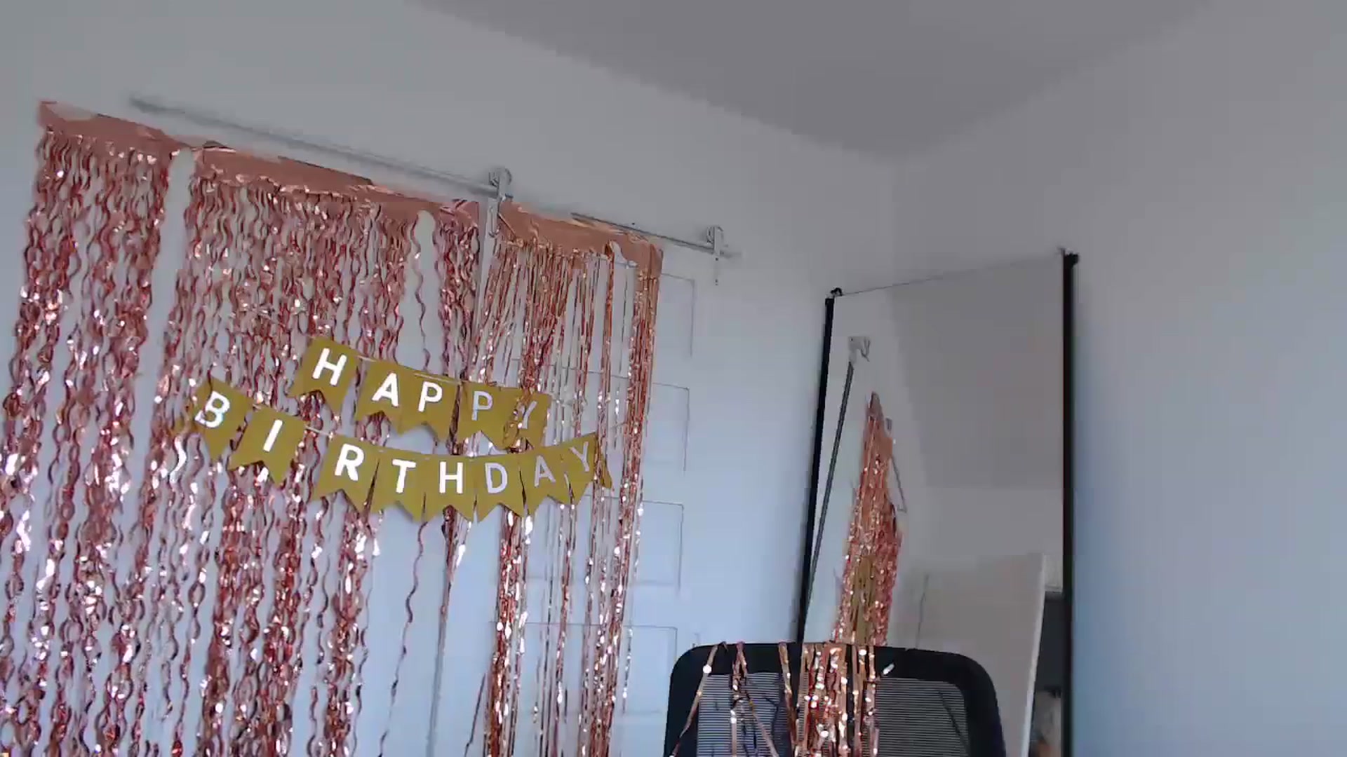 Gallery image thumbnail from Demmetria's myfreecams stream on, 11/16/2023, 18:01 image 11 of 20