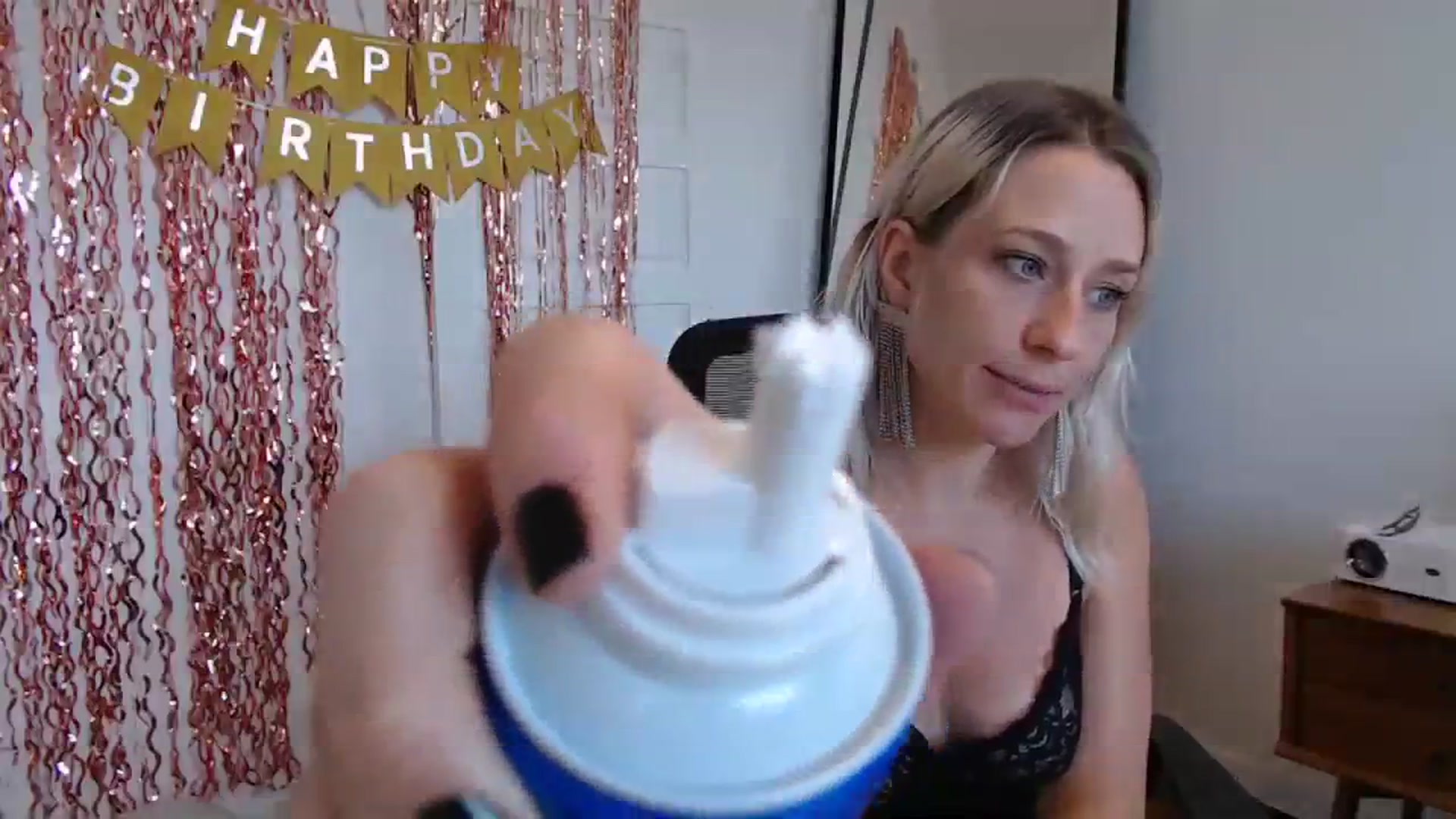 Gallery image thumbnail from Demmetria's myfreecams stream on, 11/16/2023, 19:55 image 8 of 20