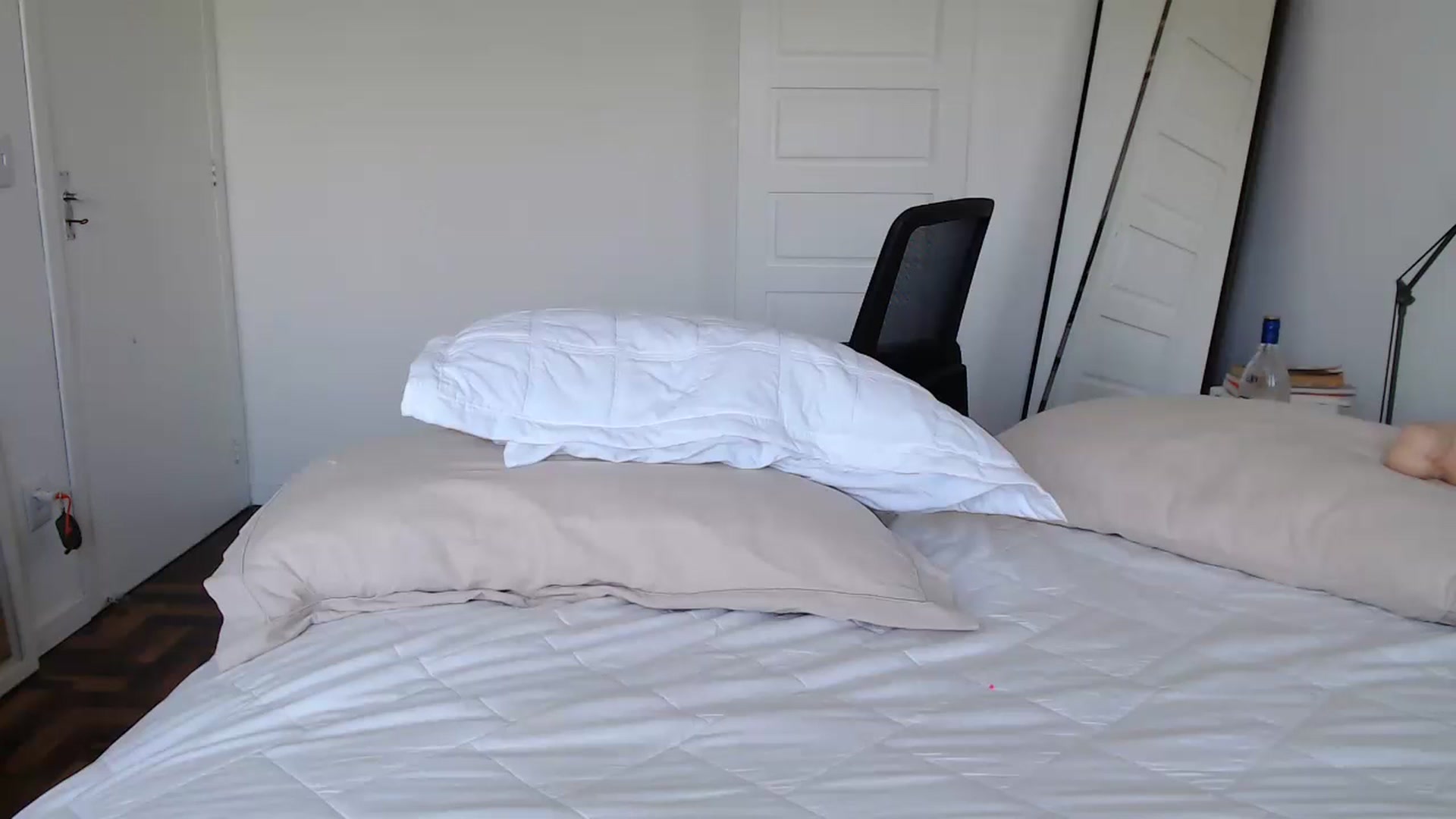 Gallery image thumbnail from Demmetria's myfreecams stream on, 12/21/2023, 19:19 image 18 of 20