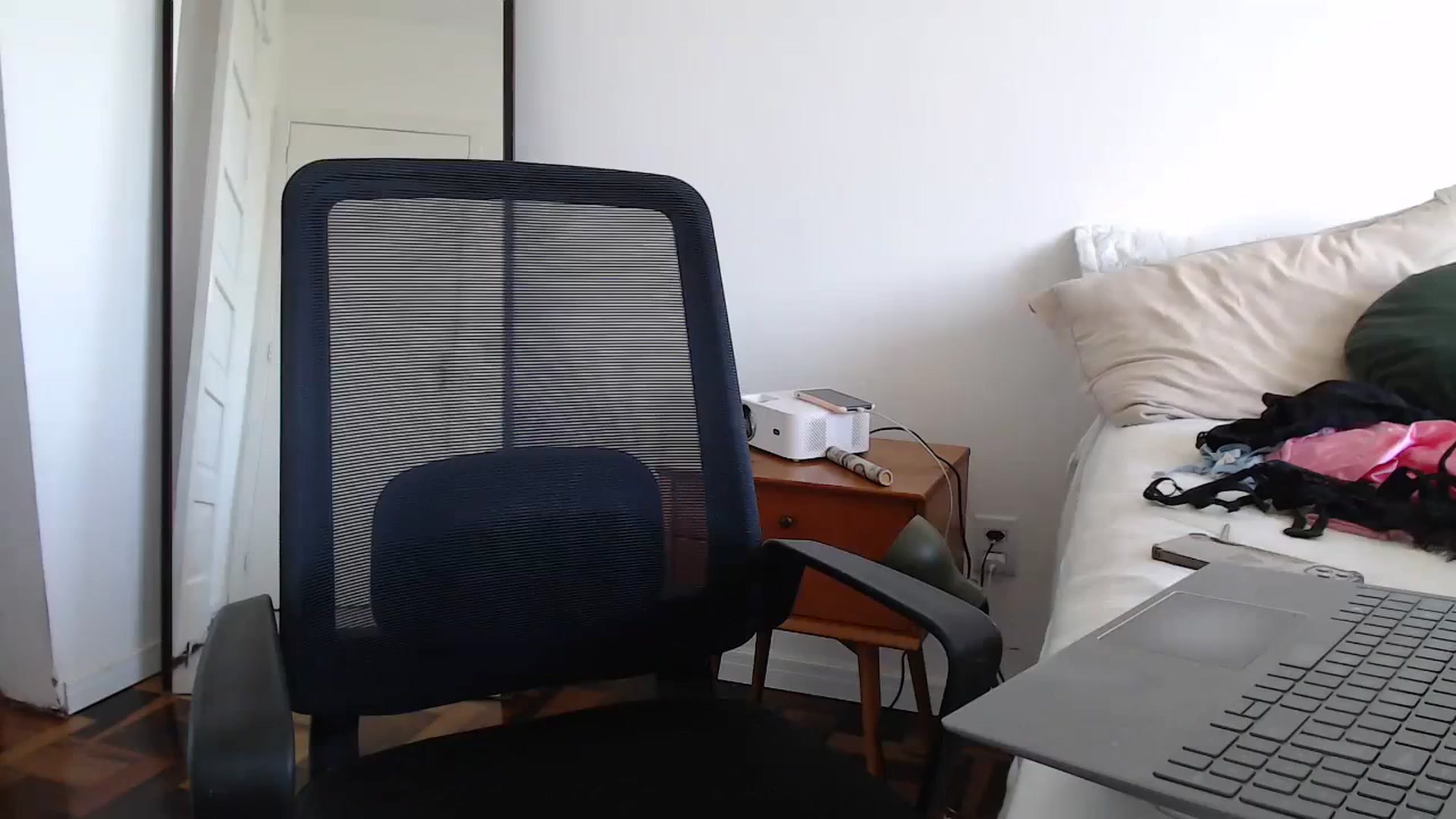 Gallery image thumbnail from Demmetria's myfreecams stream on, 12/26/2023, 20:43 image 19 of 20