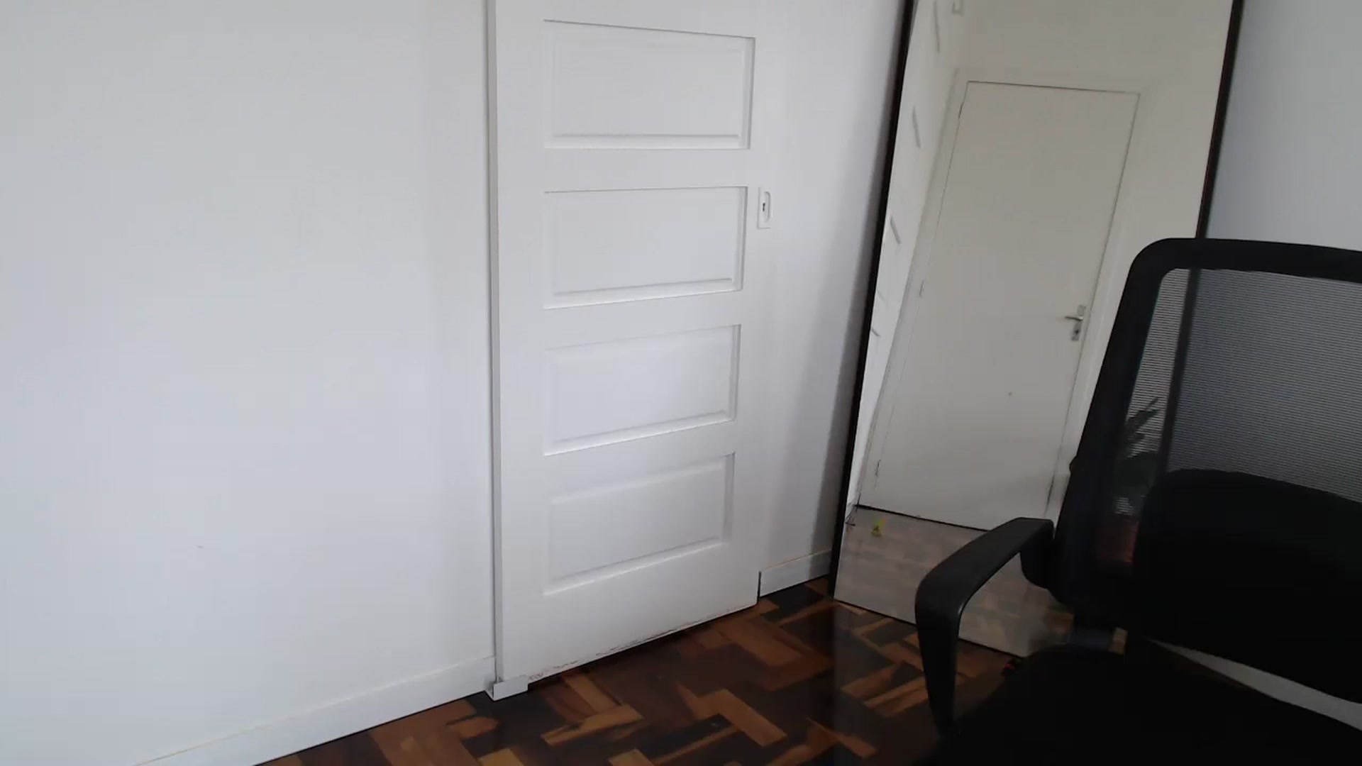 Gallery image thumbnail from Demmetria's myfreecams stream on, 01/03/2024, 17:37 image 17 of 20