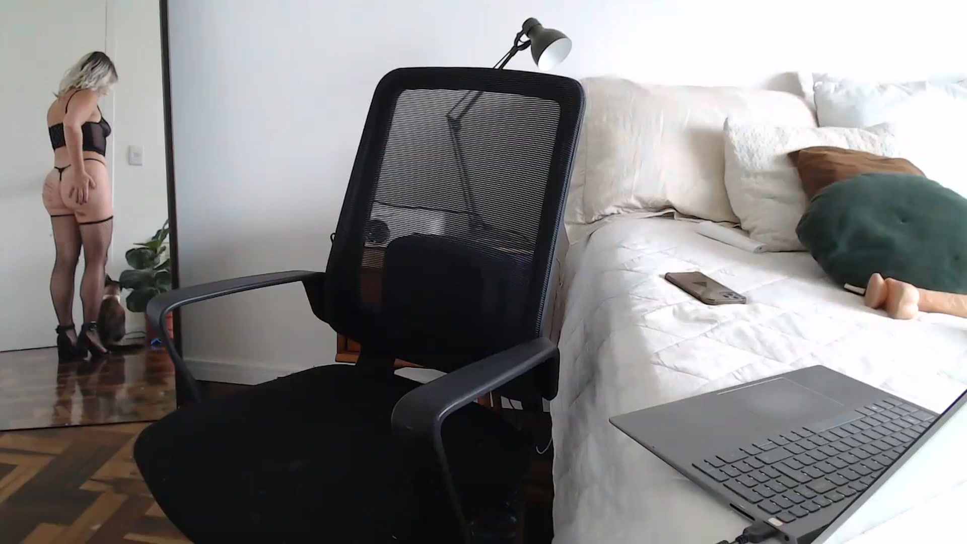 Gallery image thumbnail from Demmetria's myfreecams stream on, 01/03/2024, 18:44 image 13 of 20