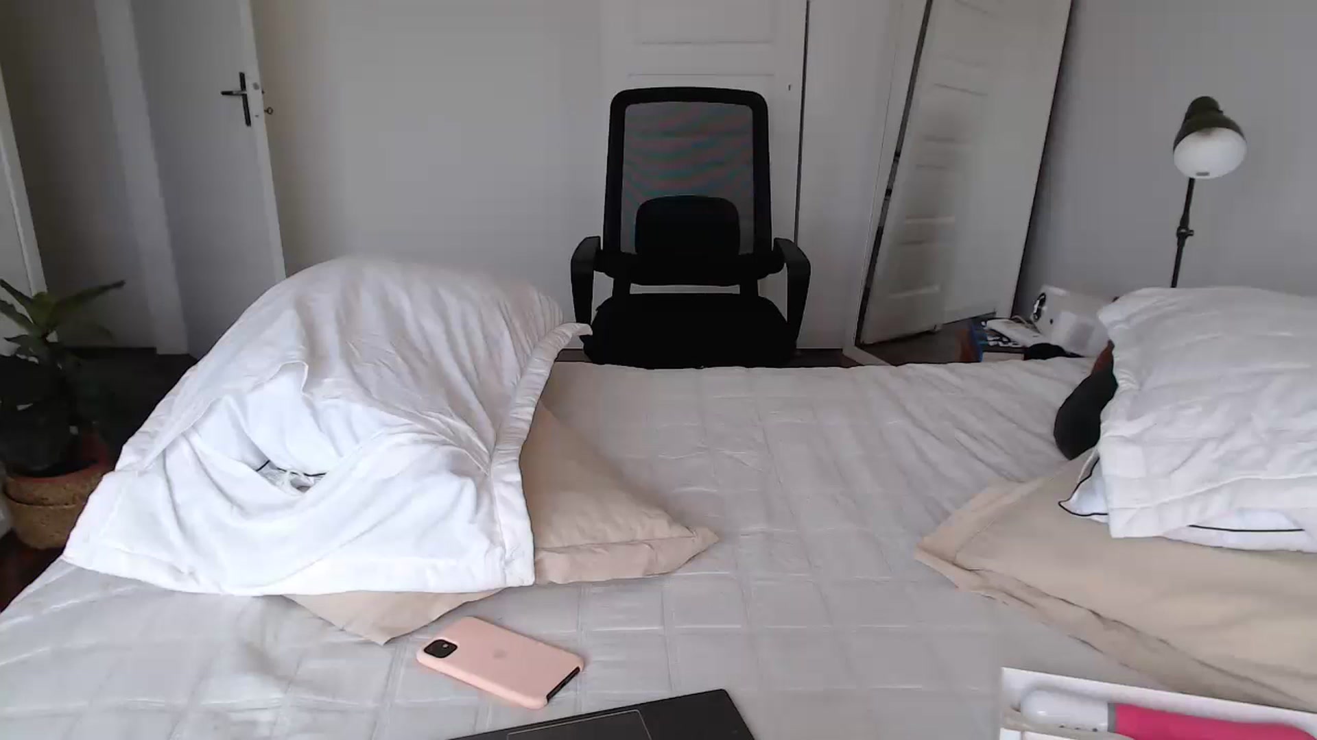Gallery image thumbnail from Demmetria's myfreecams stream on, 03/08/2024, 20:10 image 18 of 20