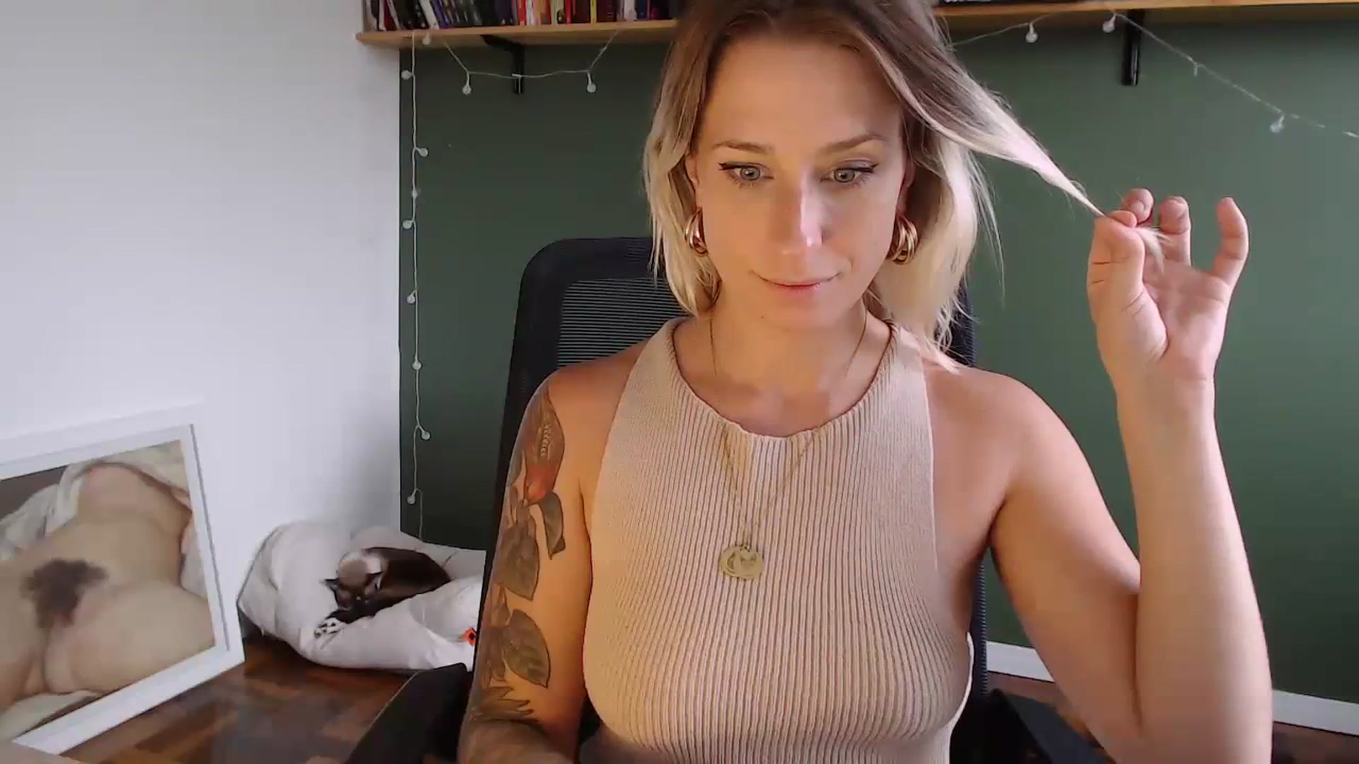 Gallery image thumbnail from Demmetria's myfreecams stream on, 04/03/2024, 21:18 image 7 of 20