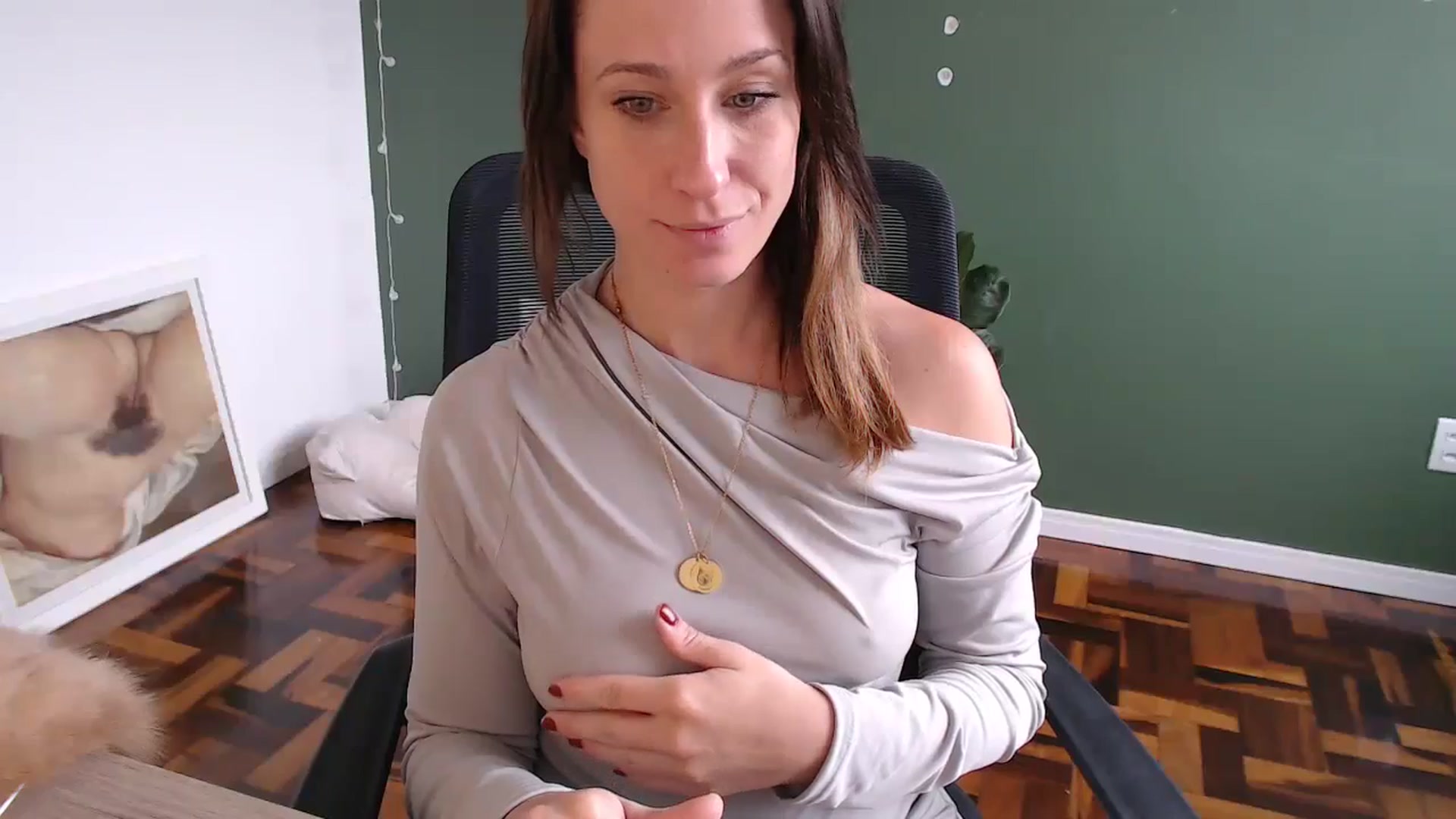 Gallery image thumbnail from Demmetria's myfreecams stream on, 05/03/2024, 16:37 image 10 of 20