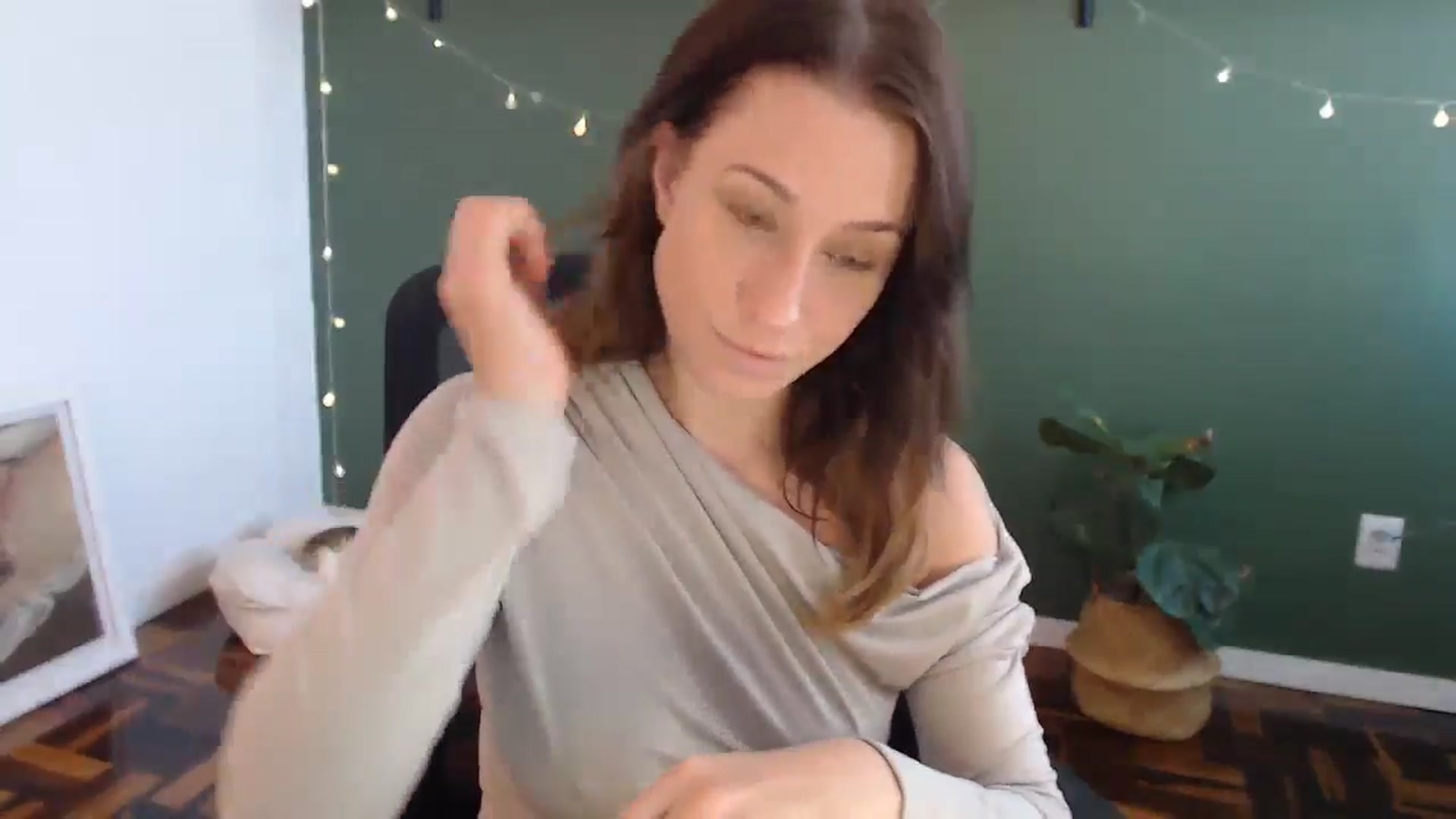 Gallery image thumbnail from Demmetria's myfreecams stream on, 05/29/2024, 18:19 image 9 of 20