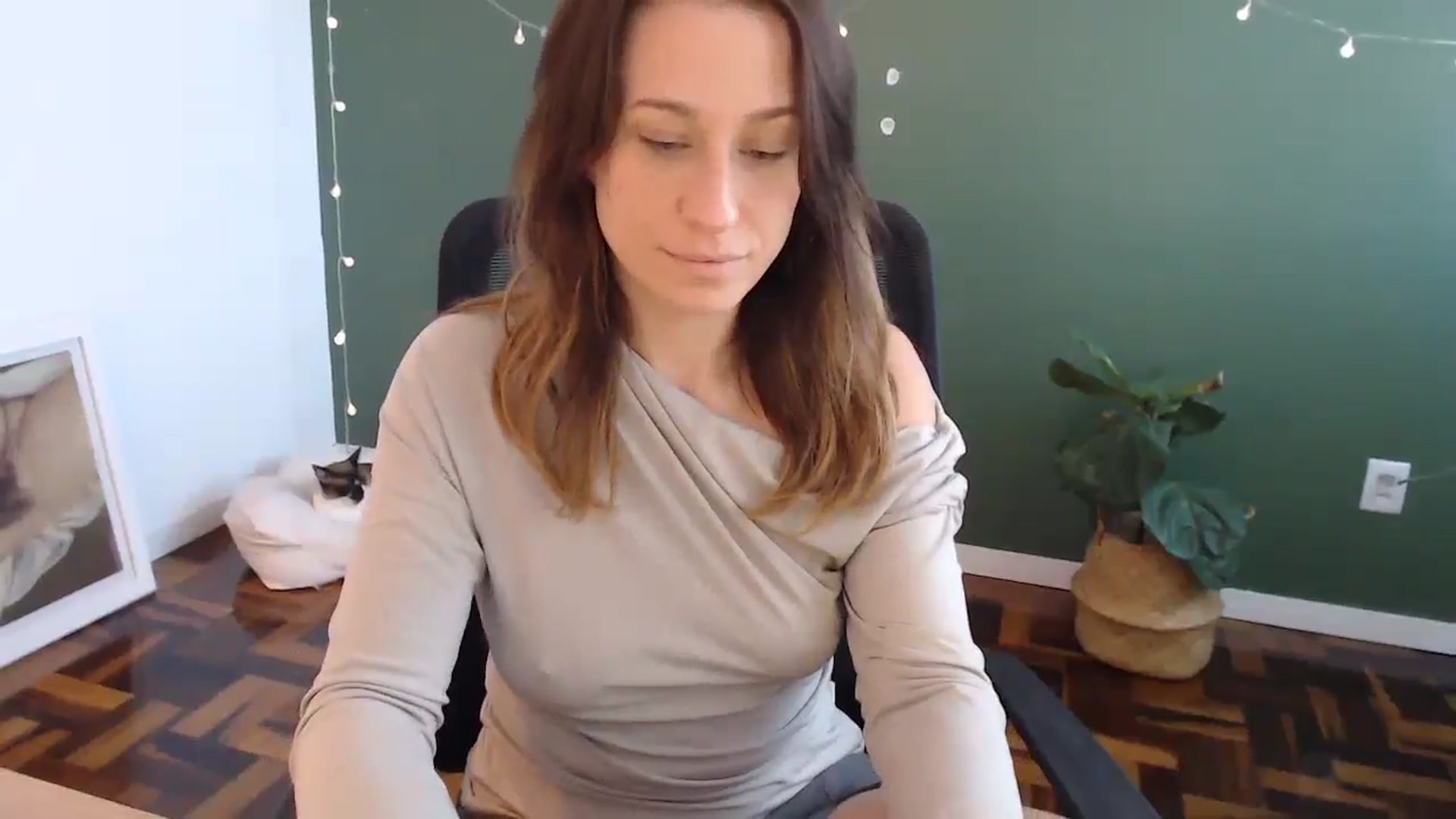 Gallery image thumbnail from Demmetria's myfreecams stream on, 05/29/2024, 18:19 image 5 of 20