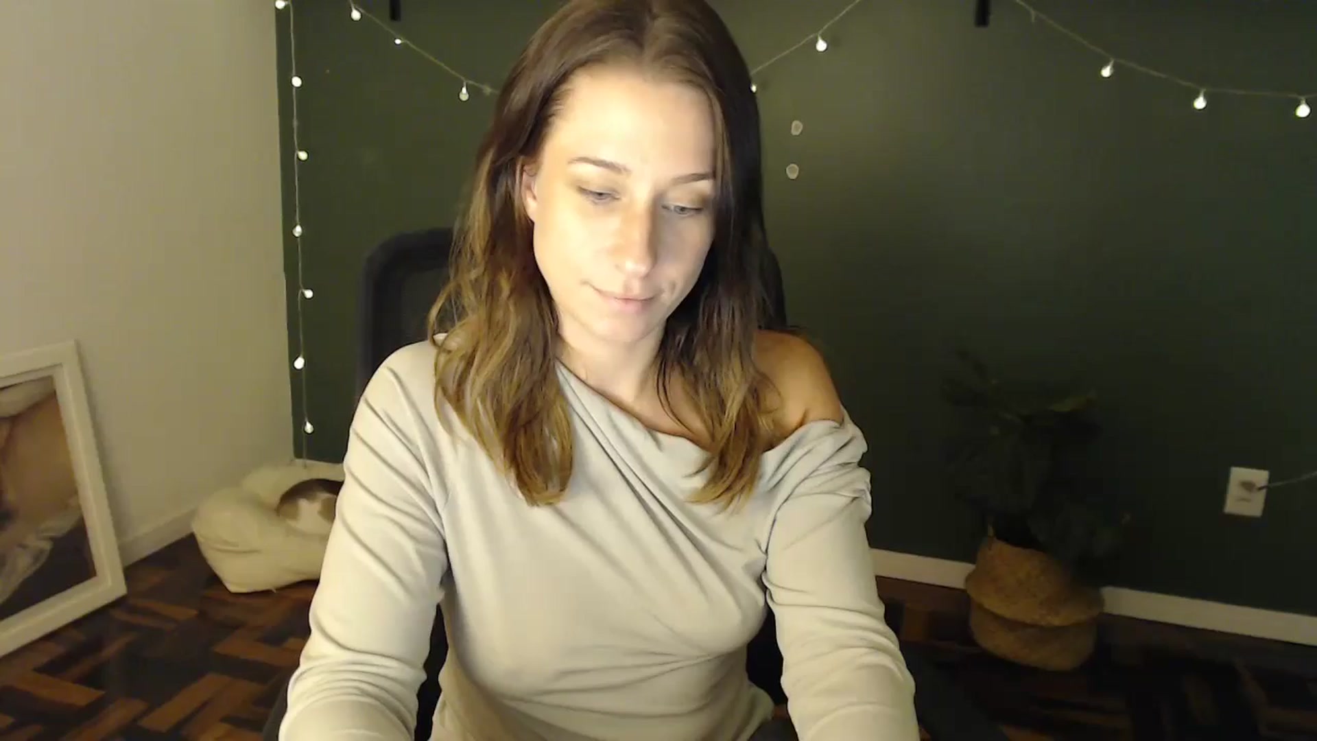 Gallery image thumbnail from Demmetria's myfreecams stream on, 05/29/2024, 18:19 image 14 of 20