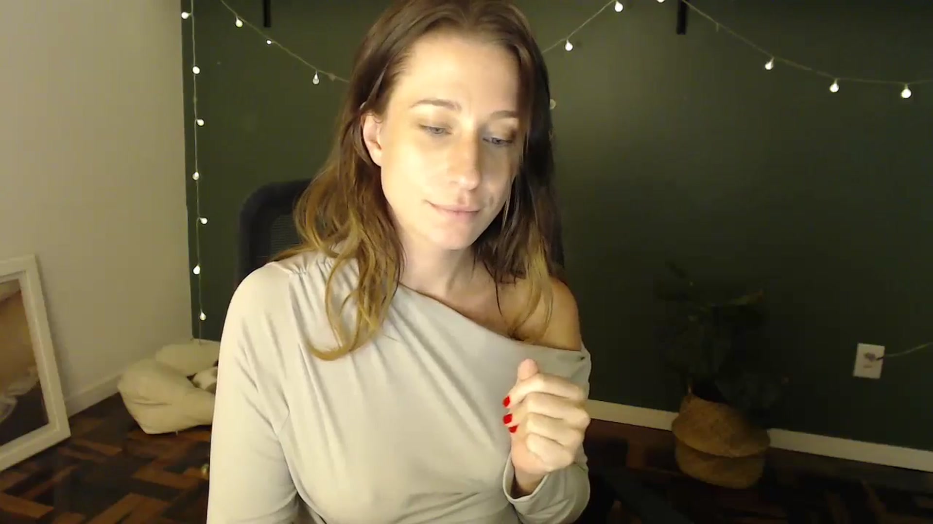 Gallery image thumbnail from Demmetria's myfreecams stream on, 05/29/2024, 19:00 image 9 of 20