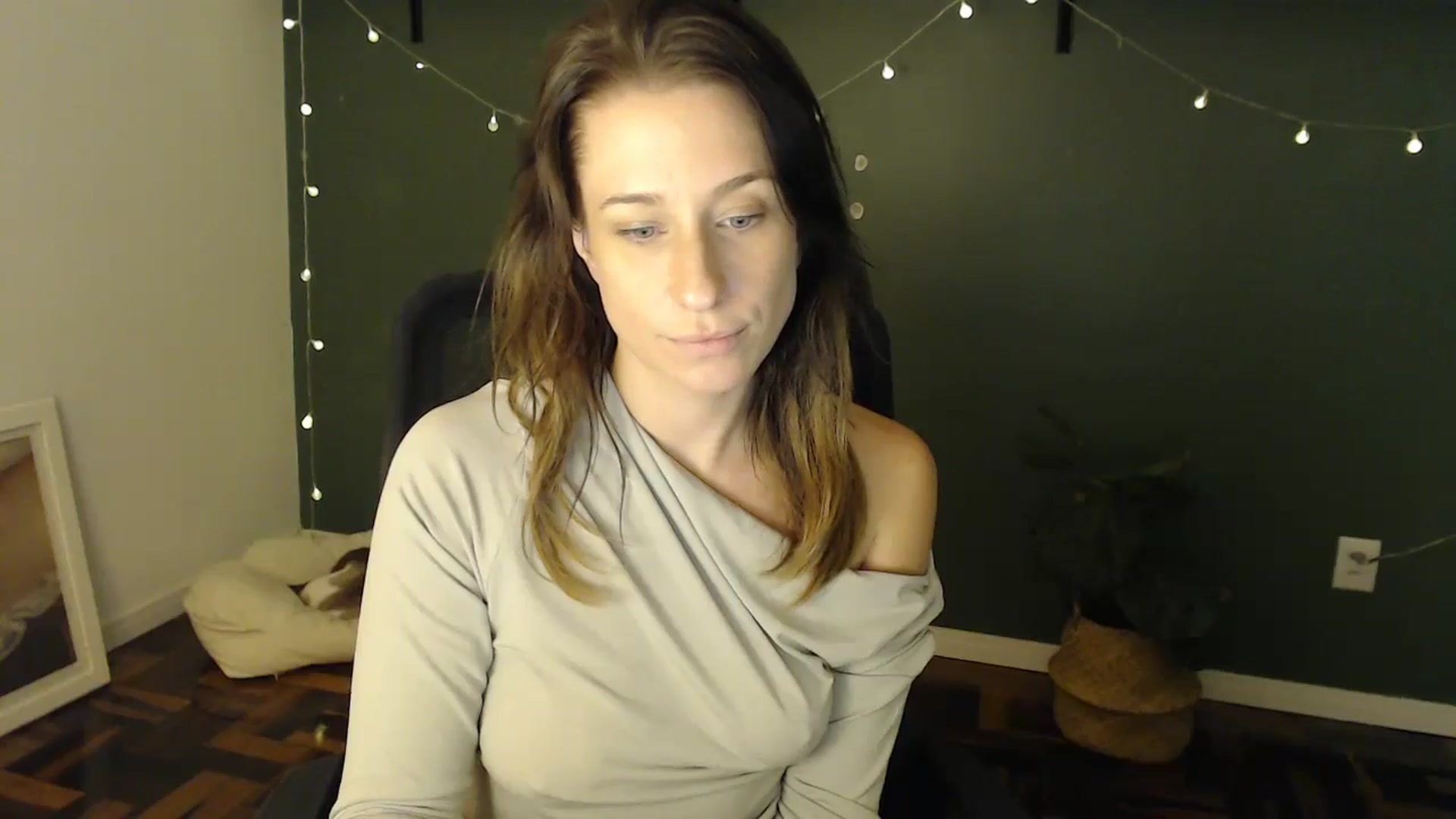 Gallery image thumbnail from Demmetria's myfreecams stream on, 05/29/2024, 19:00 image 2 of 20