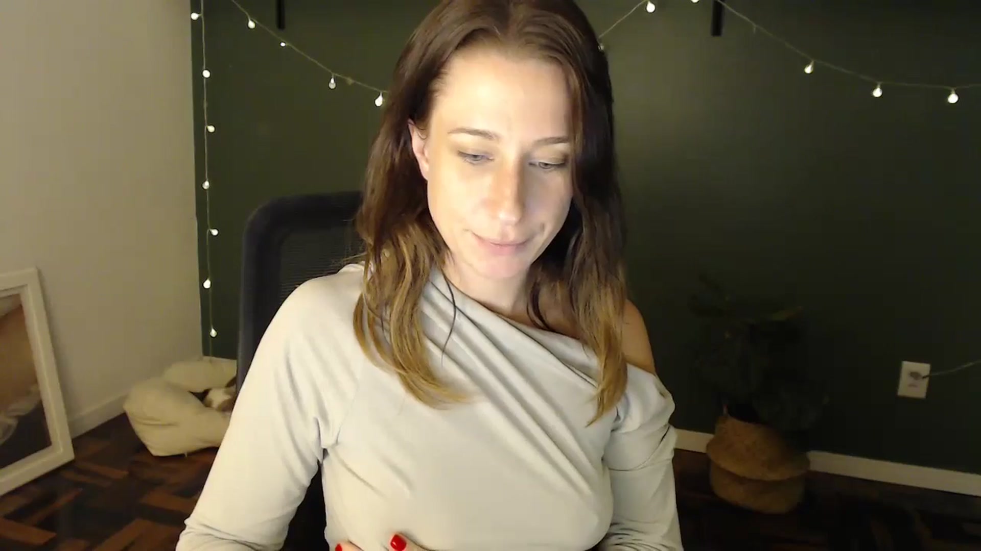 Gallery image thumbnail from Demmetria's myfreecams stream on, 05/29/2024, 19:00 image 15 of 20