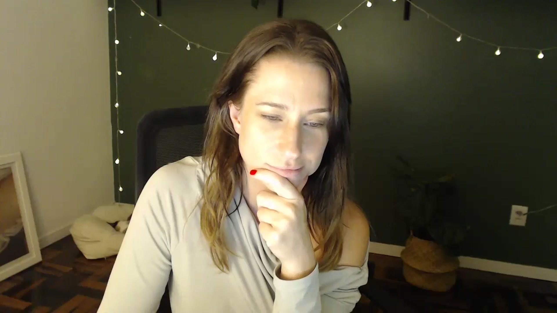 Gallery image thumbnail from Demmetria's myfreecams stream on, 05/29/2024, 19:00 image 20 of 20