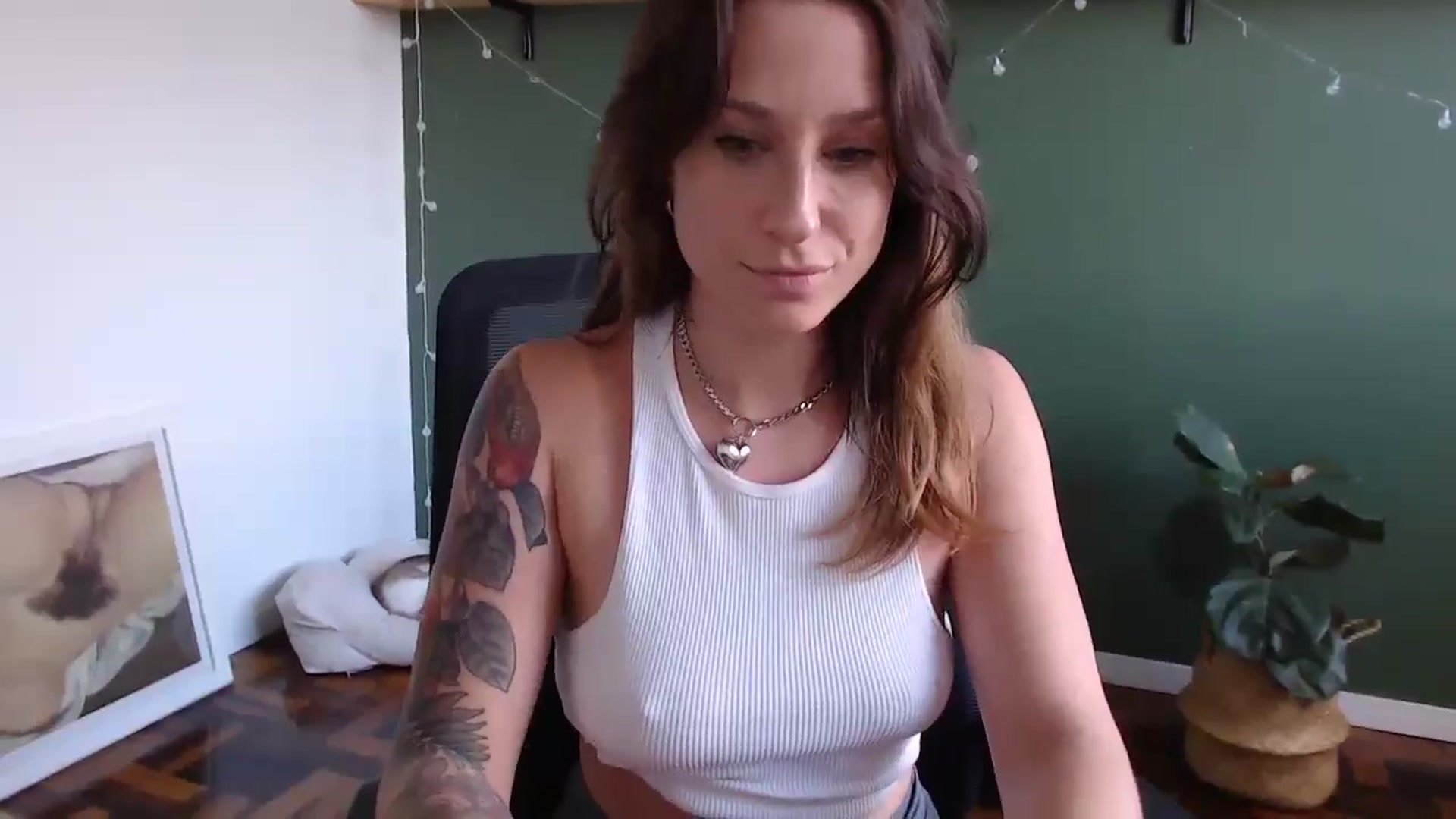 Gallery image thumbnail from Demmetria's myfreecams stream on, 06/03/2024, 20:04 image 11 of 20