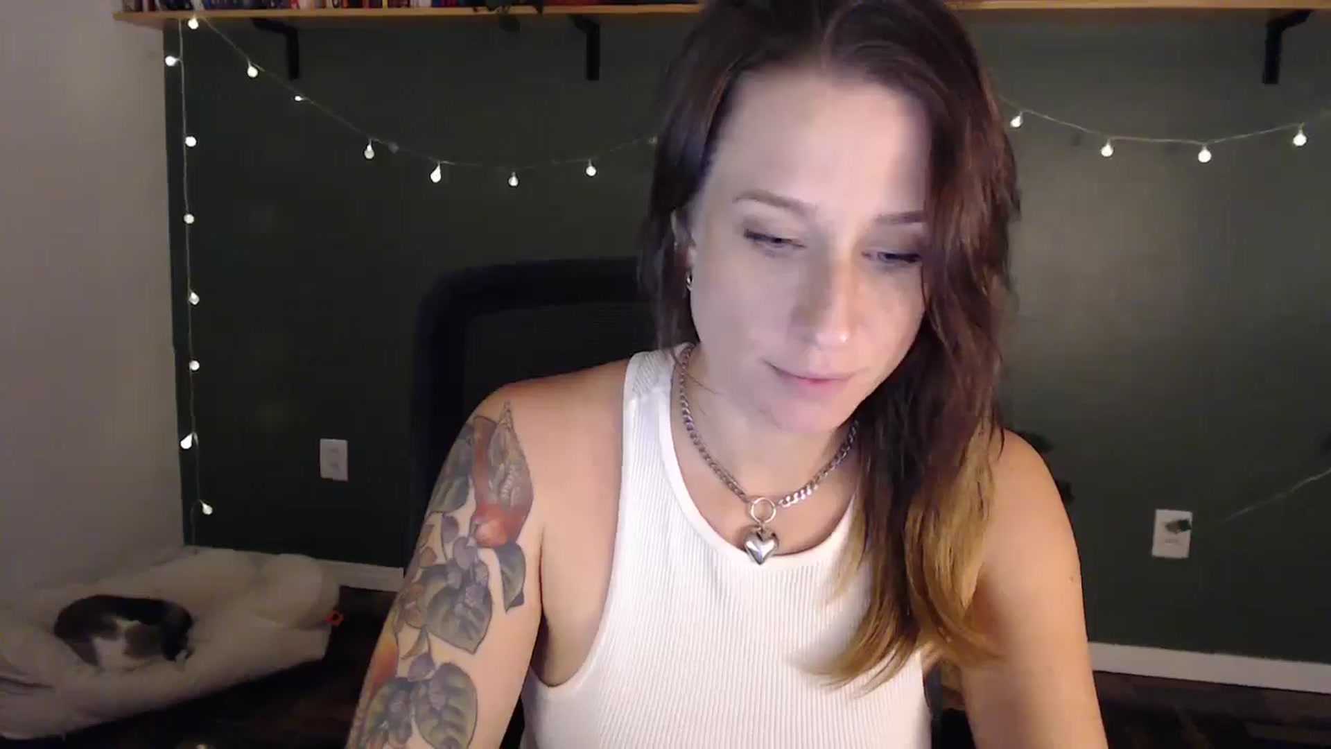 Gallery image thumbnail from Demmetria's myfreecams stream on, 06/03/2024, 21:36 image 10 of 20