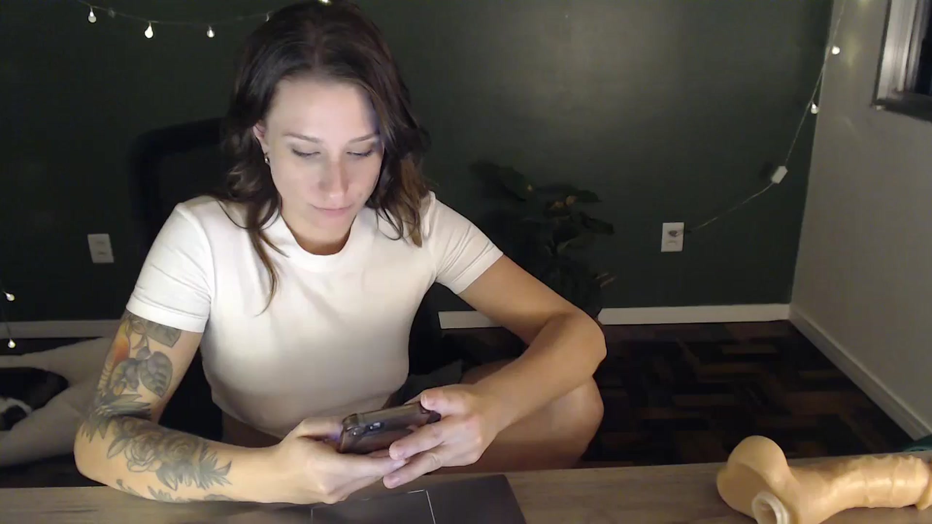 Gallery image thumbnail from Demmetria's myfreecams stream on, 06/04/2024, 21:19 image 14 of 20