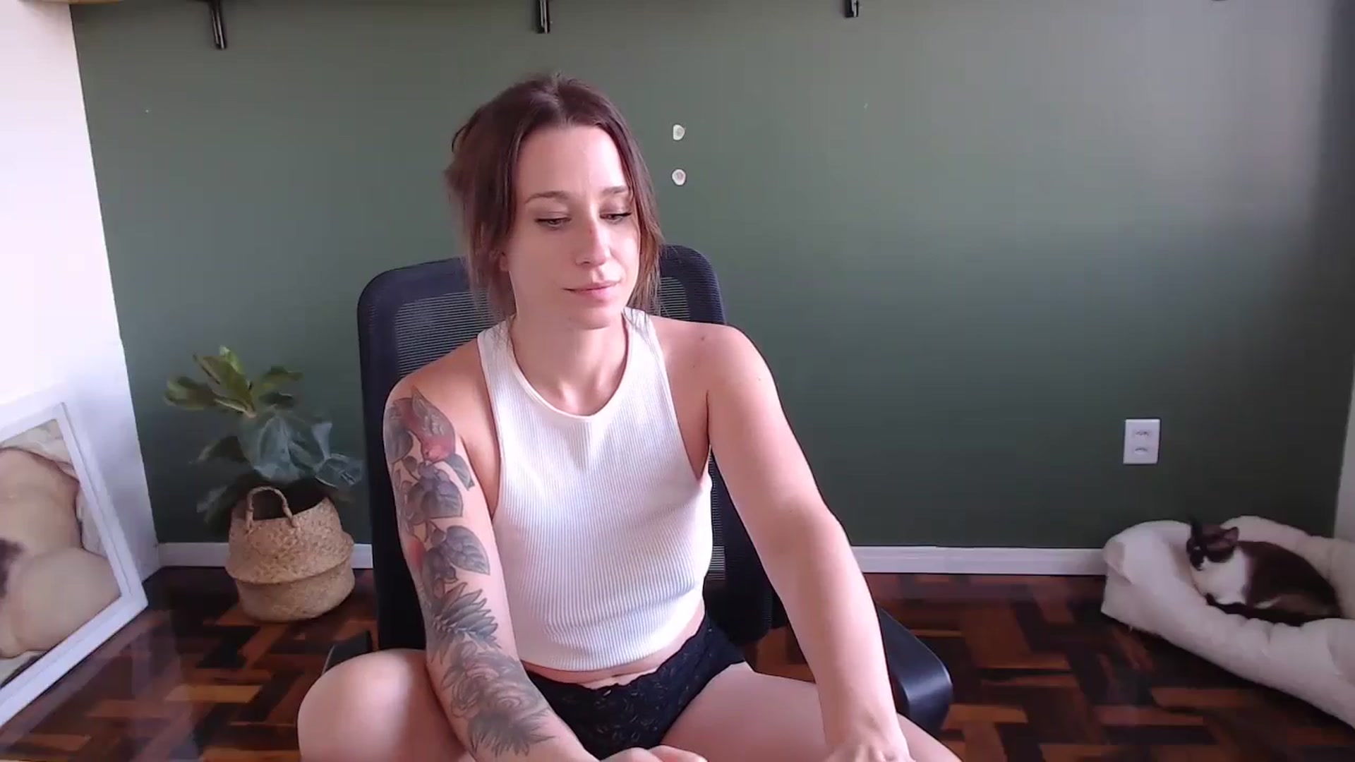 Gallery image thumbnail from Demmetria's myfreecams stream on, 06/12/2024, 20:26 image 3 of 20