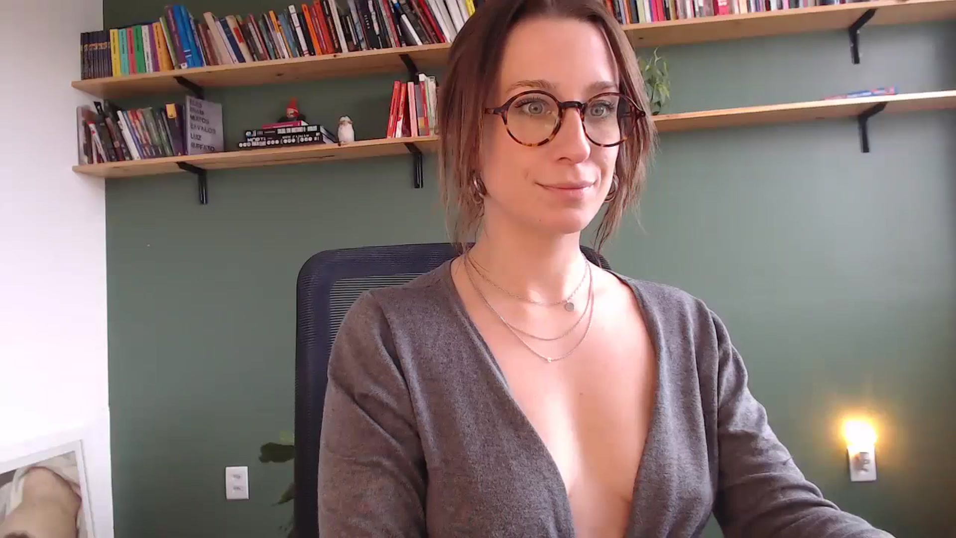 Gallery image thumbnail from Demmetria's myfreecams stream on, 06/26/2024, 18:32 image 17 of 20
