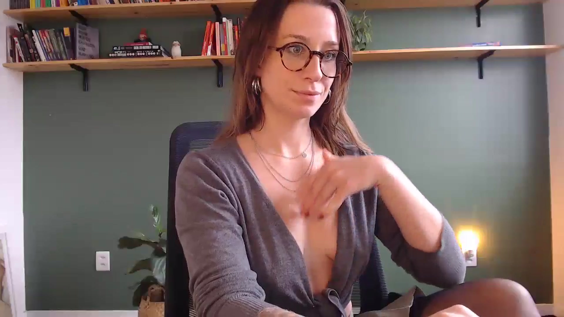 Gallery image thumbnail from Demmetria's myfreecams stream on, 06/26/2024, 18:52 image 12 of 20