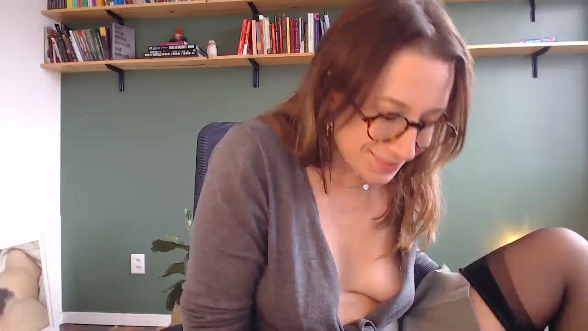 Gallery image thumbnail from Demmetria's myfreecams stream on, 06/26/2024, 18:52 image 18 of 20