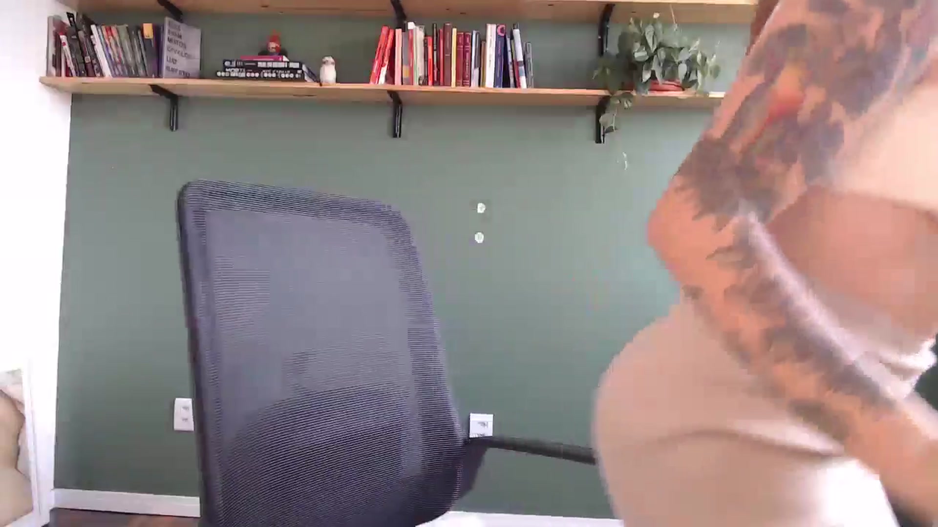 Gallery image thumbnail from Demmetria's myfreecams stream on, 06/27/2024, 13:02 image 5 of 20