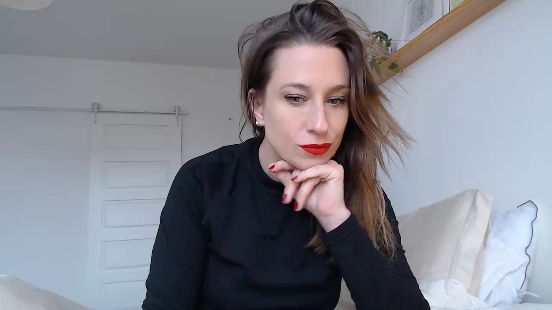Gallery image thumbnail from Demmetria's myfreecams stream on, 07/10/2024, 15:30 image 2 of 20