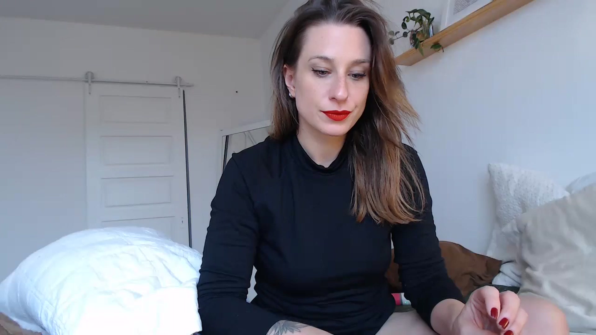 Gallery image thumbnail from Demmetria's myfreecams stream on, 07/10/2024, 19:03 image 2 of 20