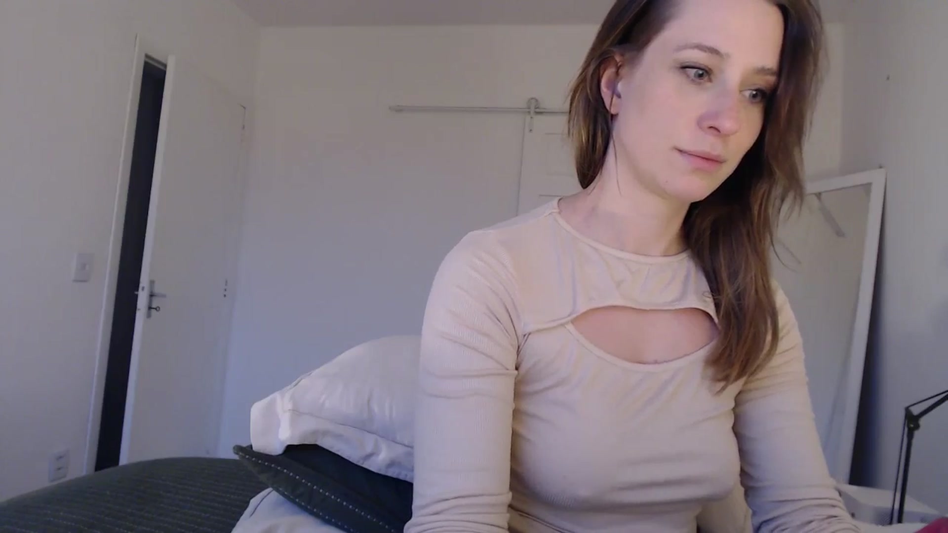 Gallery image thumbnail from Demmetria's myfreecams stream on, 07/19/2024, 20:53 image 19 of 20