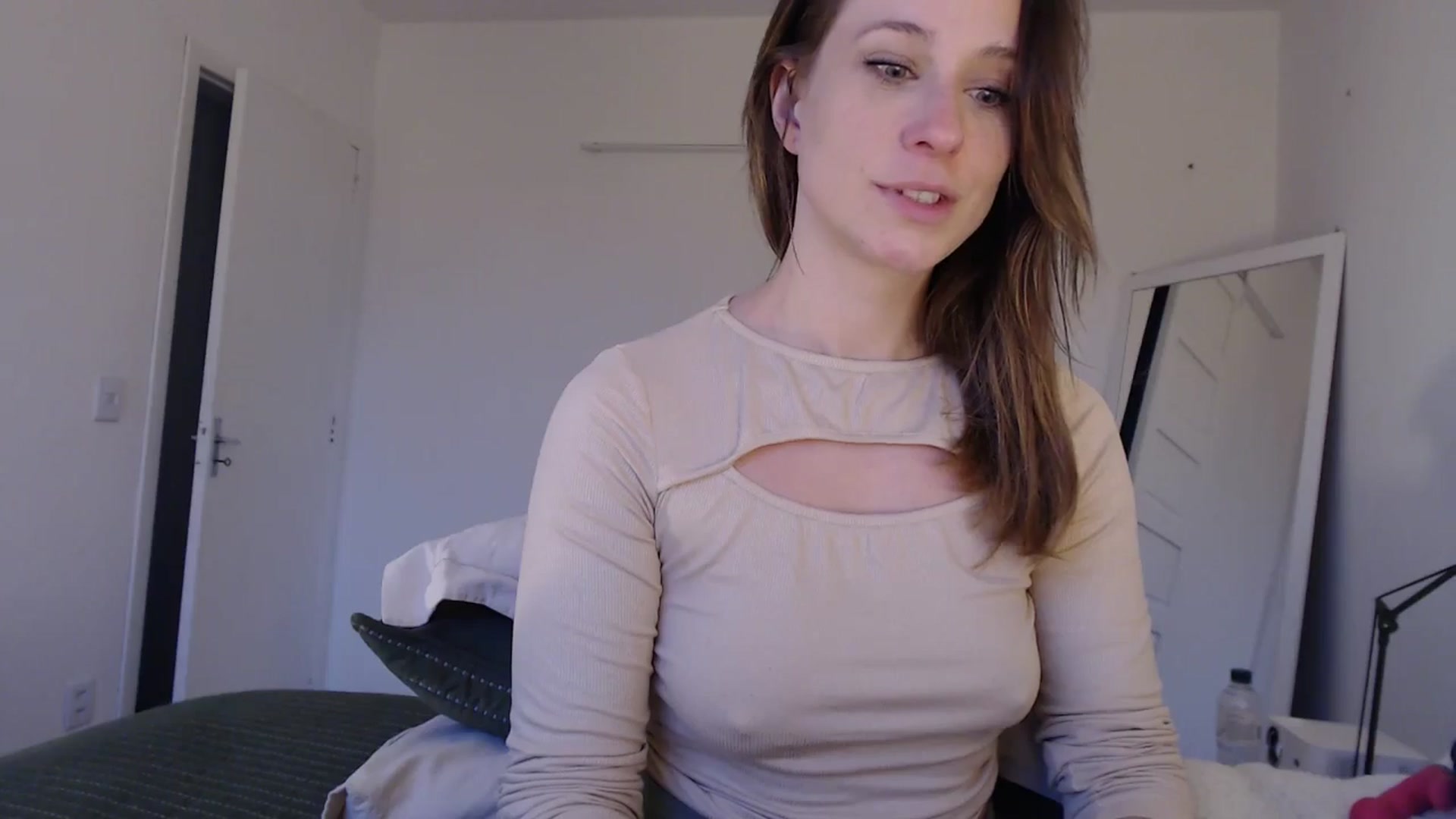 Gallery image thumbnail from Demmetria's myfreecams stream on, 07/19/2024, 20:53 image 18 of 20