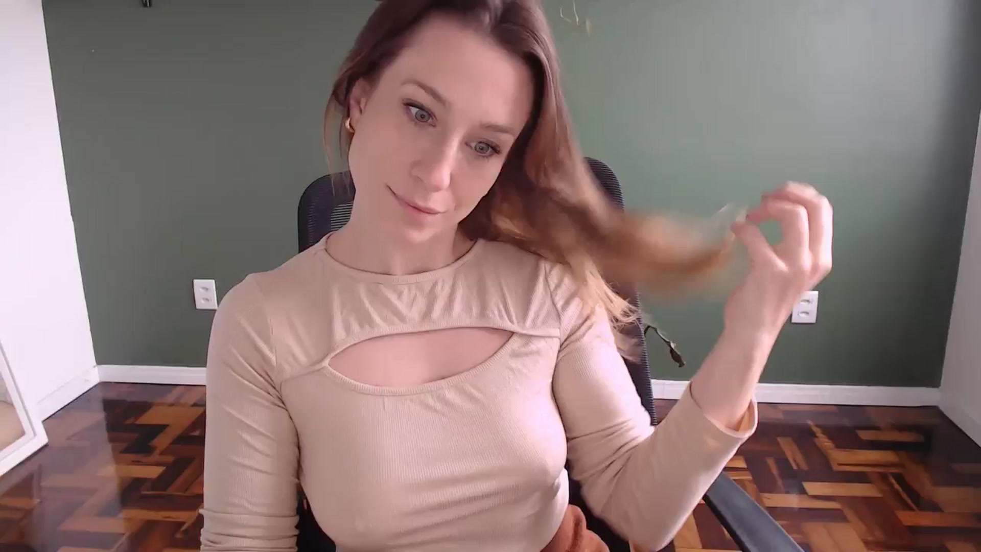 Gallery image thumbnail from Demmetria's myfreecams stream on, 07/29/2024, 12:45 image 1 of 20