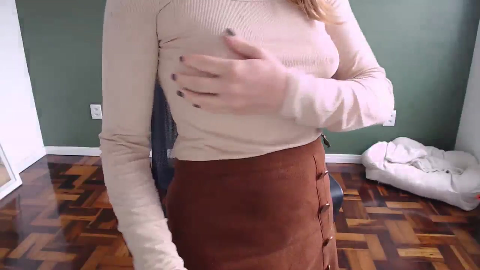 Gallery image thumbnail from Demmetria's myfreecams stream on, 07/29/2024, 12:45 image 20 of 20