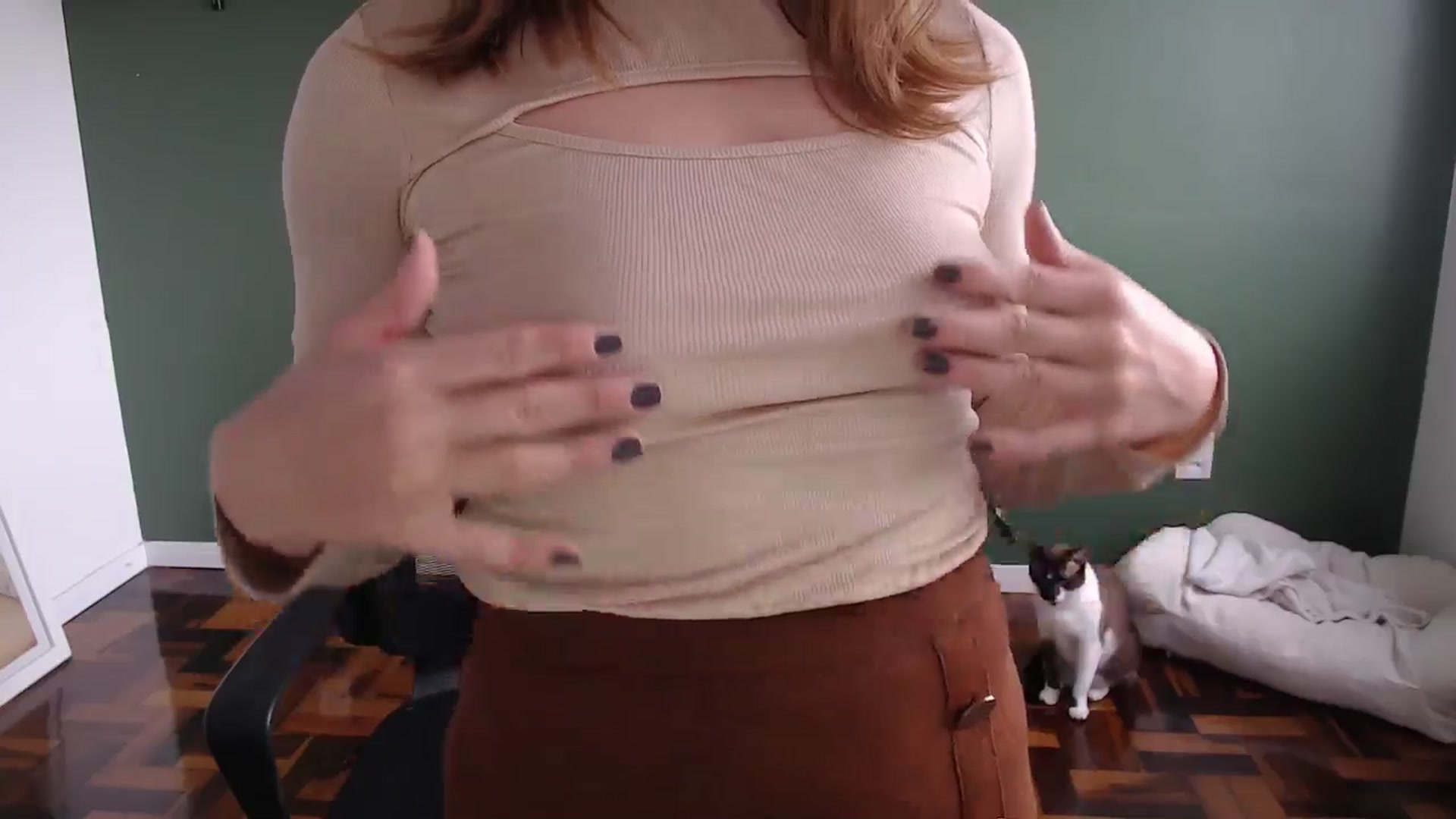 Gallery image thumbnail from Demmetria's myfreecams stream on, 07/29/2024, 12:45 image 5 of 20