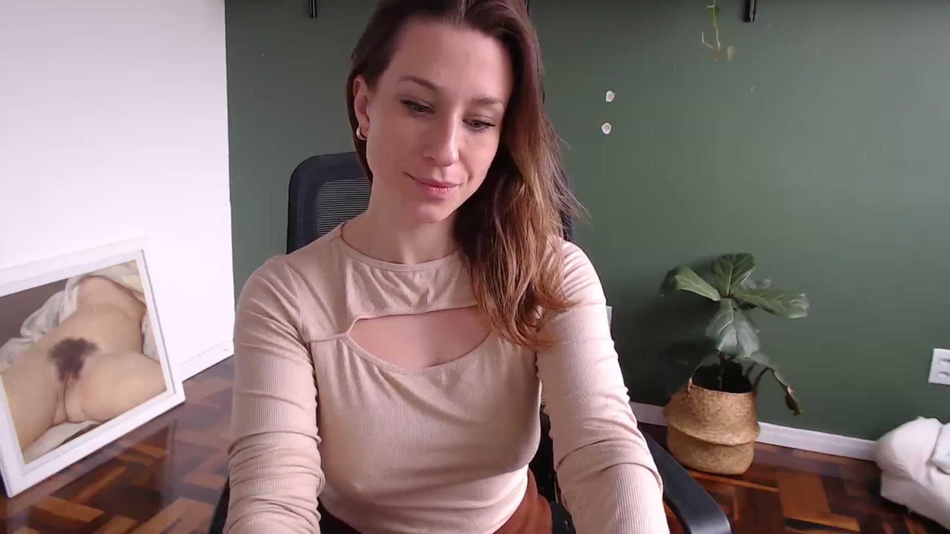 Gallery image thumbnail from Demmetria's myfreecams stream on, 07/29/2024, 14:22 image 5 of 20