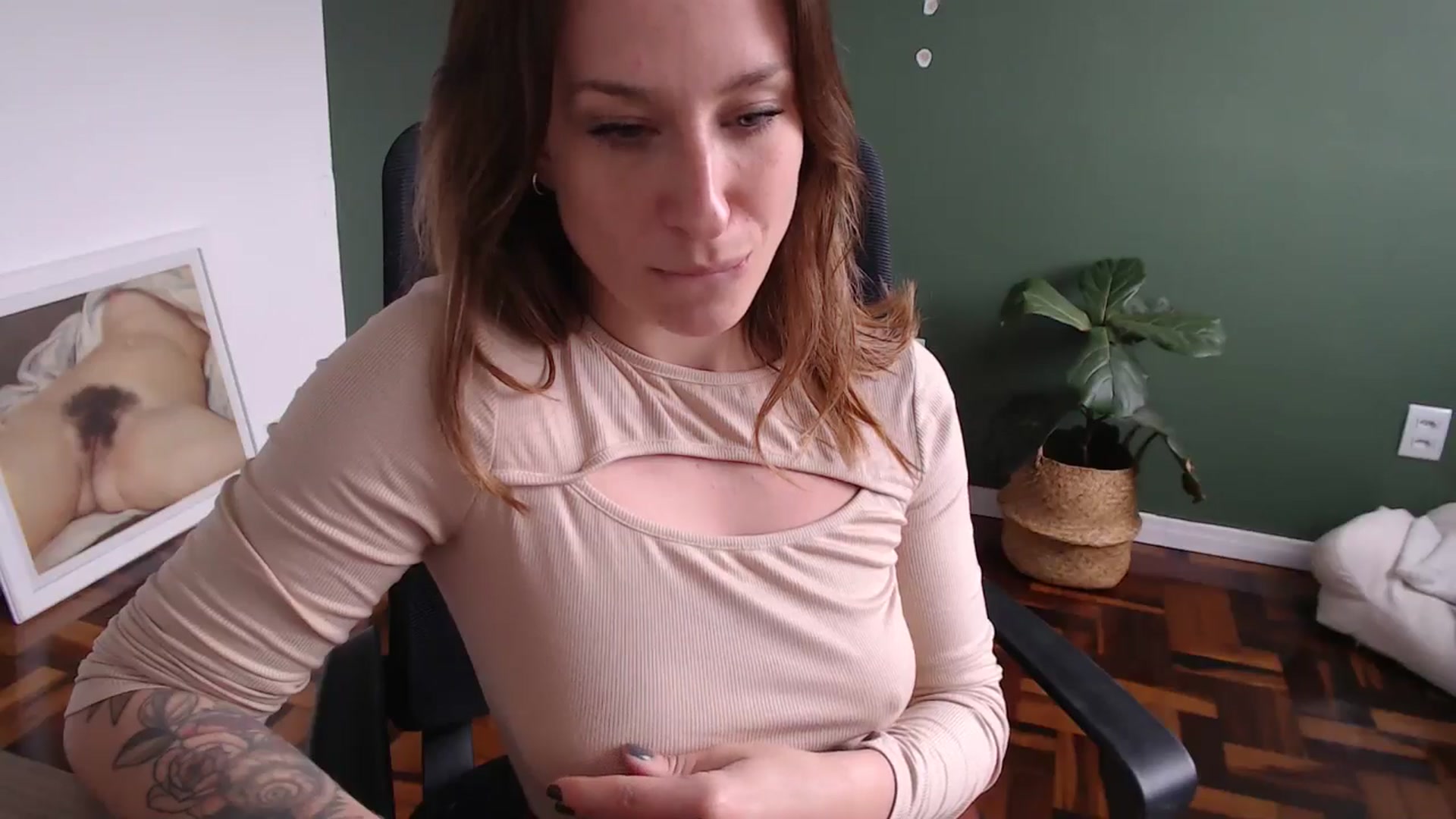 Gallery image thumbnail from Demmetria's myfreecams stream on, 07/29/2024, 14:37 image 4 of 20