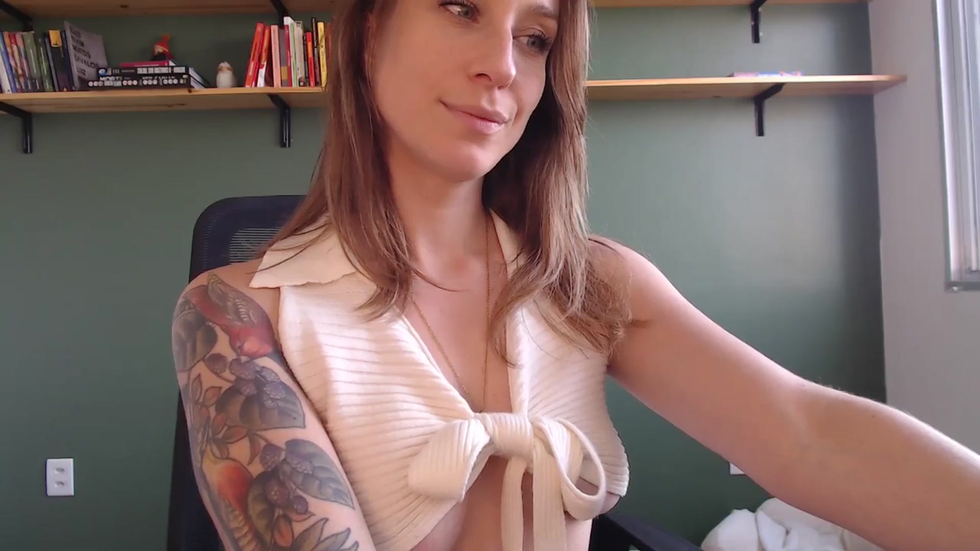 Gallery image thumbnail from Demmetria's myfreecams stream on, 08/01/2024, 17:55 image 14 of 20