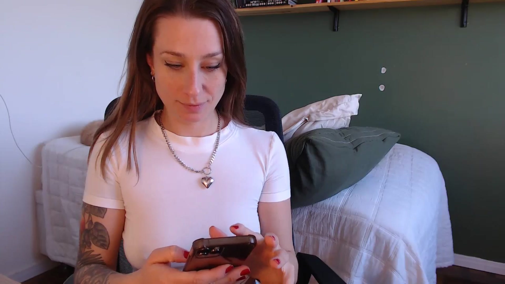 Gallery image thumbnail from Demmetria's myfreecams stream on, 08/12/2024, 18:17 image 7 of 20
