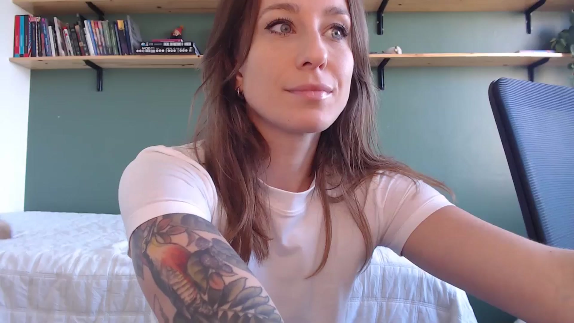 Gallery image thumbnail from Demmetria's myfreecams stream on, 08/13/2024, 14:43 image 5 of 20