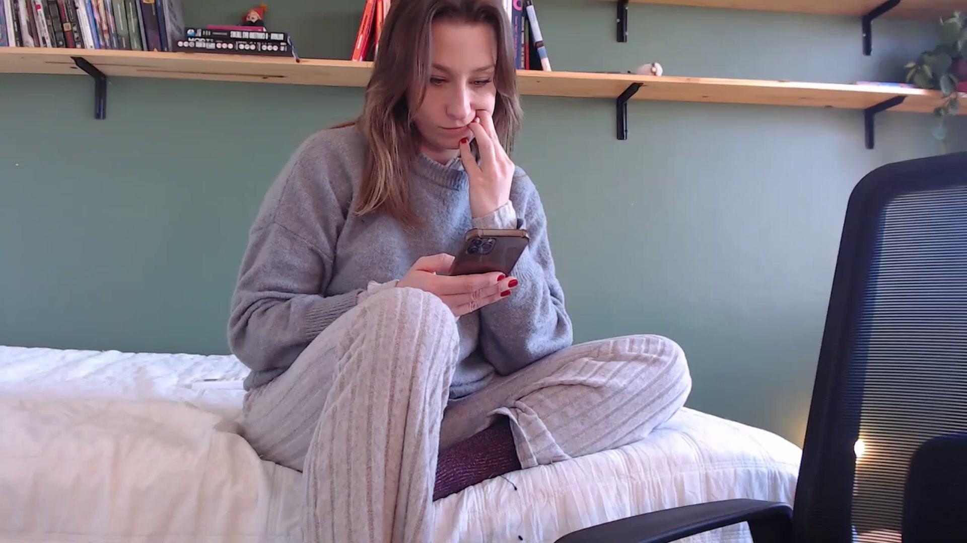 Gallery image thumbnail from Demmetria's myfreecams stream on, 08/13/2024, 18:19 image 20 of 20