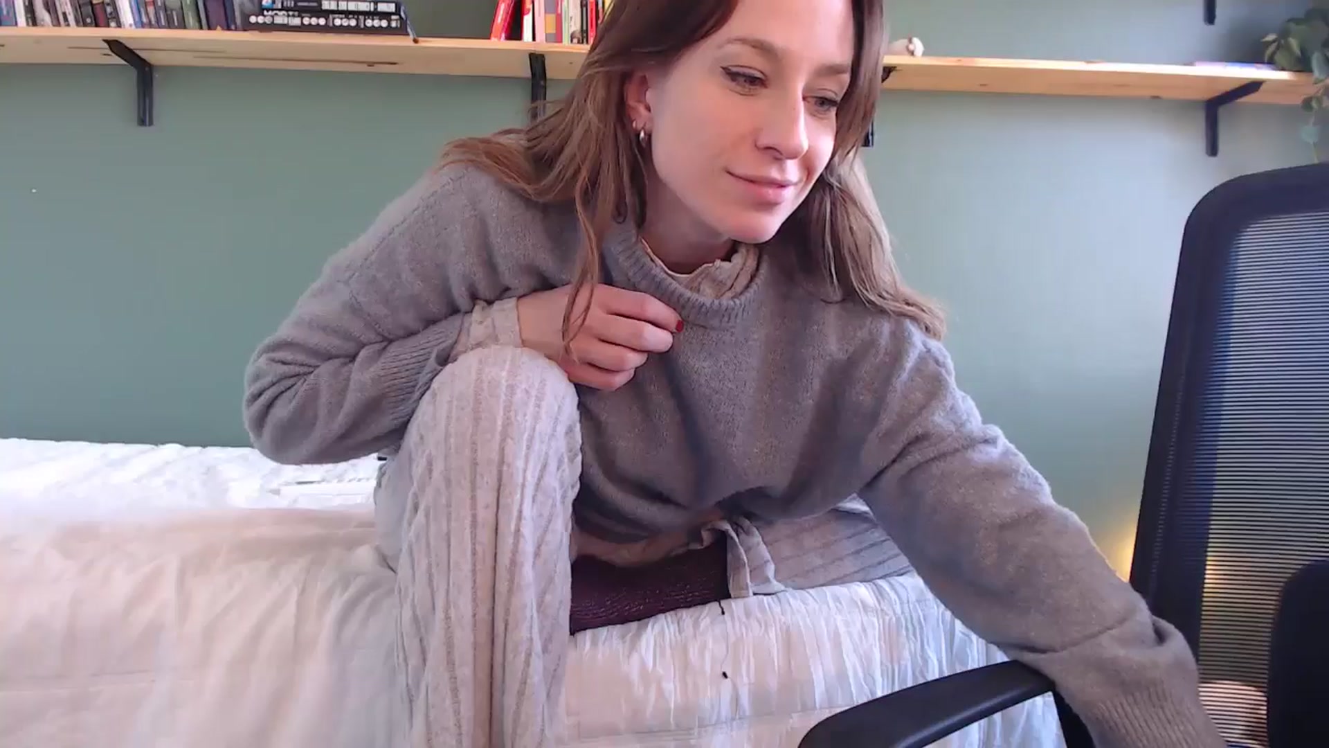 Gallery image thumbnail from Demmetria's myfreecams stream on, 08/13/2024, 18:19 image 11 of 20