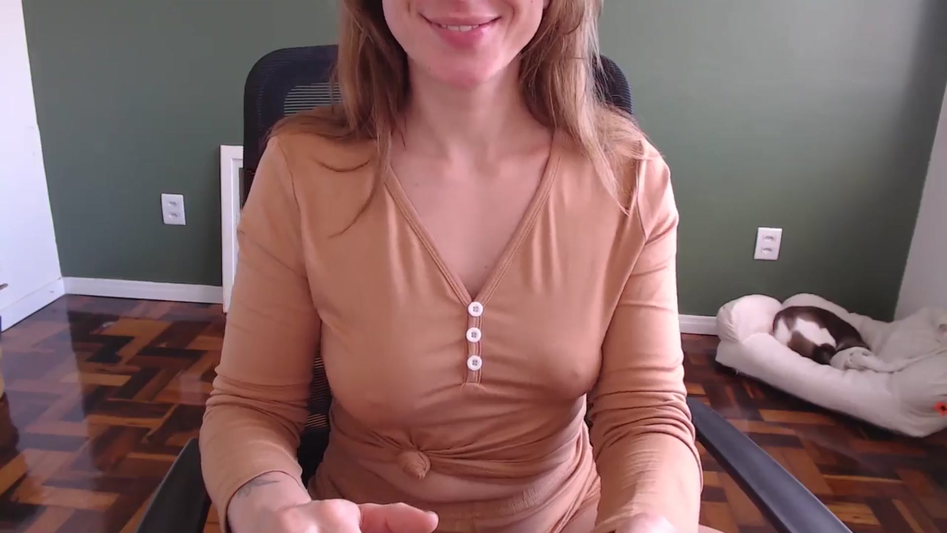 Gallery image thumbnail from Demmetria's myfreecams stream on, 08/26/2024, 20:06 image 5 of 20