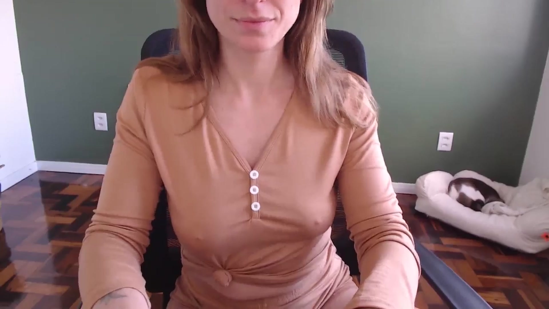 Gallery image thumbnail from Demmetria's myfreecams stream on, 08/26/2024, 20:06 image 6 of 20