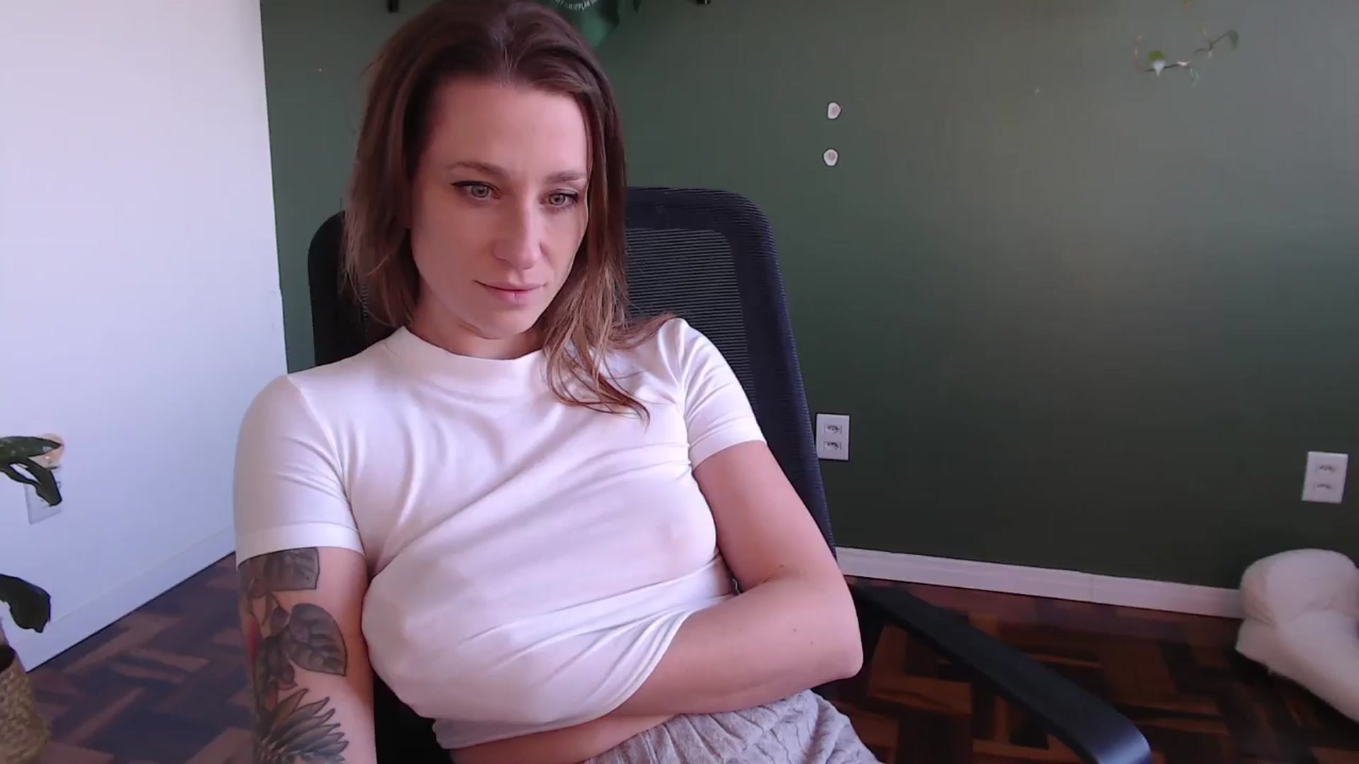 Gallery image thumbnail from Demmetria's myfreecams stream on, 09/06/2024, 18:26 image 8 of 20