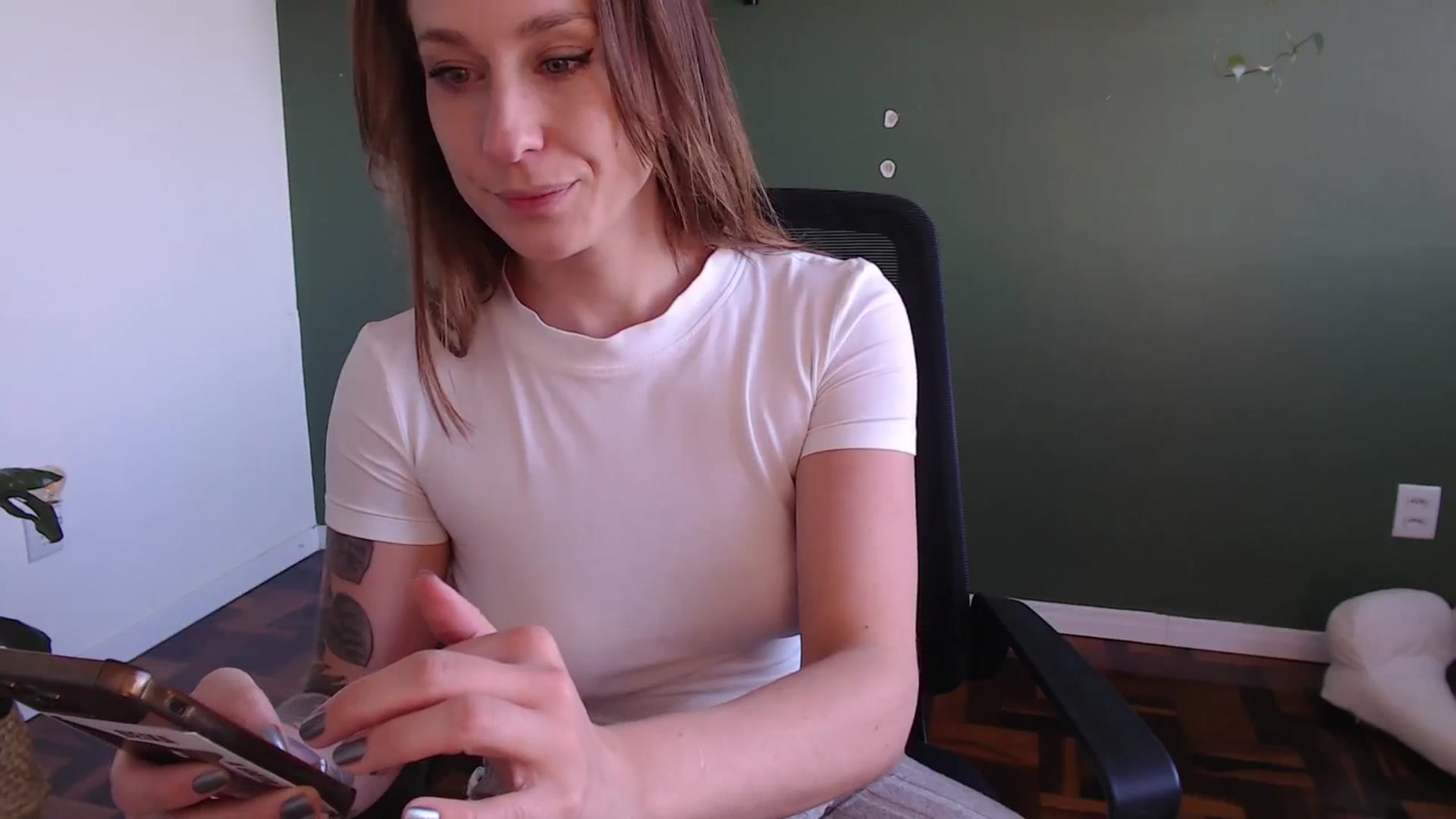 Gallery image thumbnail from Demmetria's myfreecams stream on, 09/06/2024, 18:26 image 3 of 20
