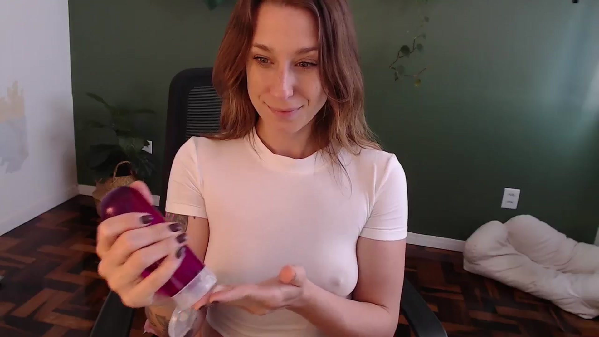 Gallery image thumbnail from Demmetria's myfreecams stream on, 10/30/2024, 19:56 image 11 of 20