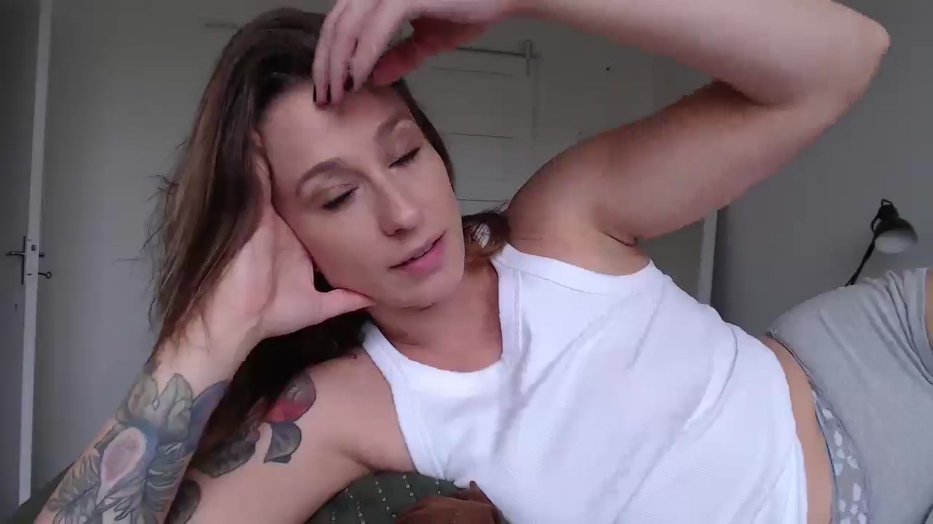 Gallery image thumbnail from Demmetria's myfreecams stream on, 11/26/2024, 19:33 image 15 of 20
