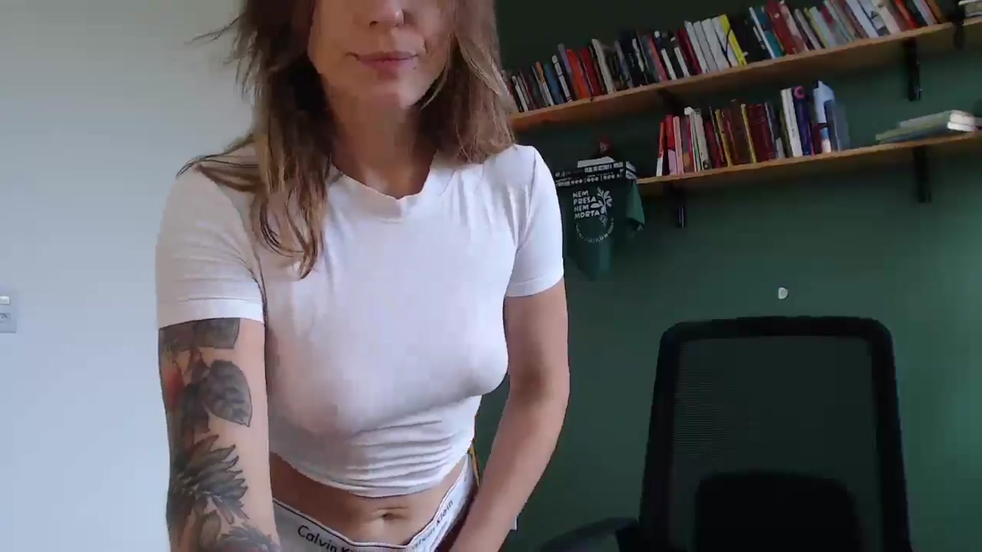 Gallery image thumbnail from Demmetria's myfreecams stream on, 12/02/2024, 14:07 image 6 of 20